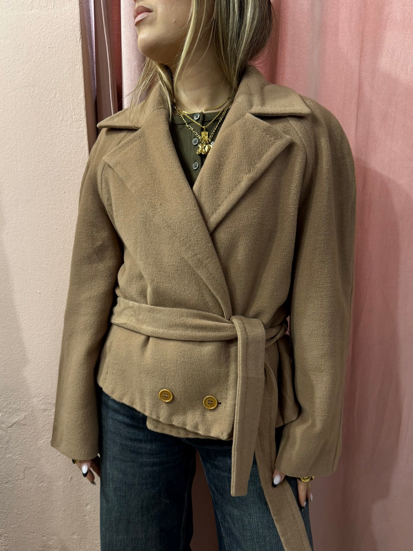 Cappotto corto cammello in lana