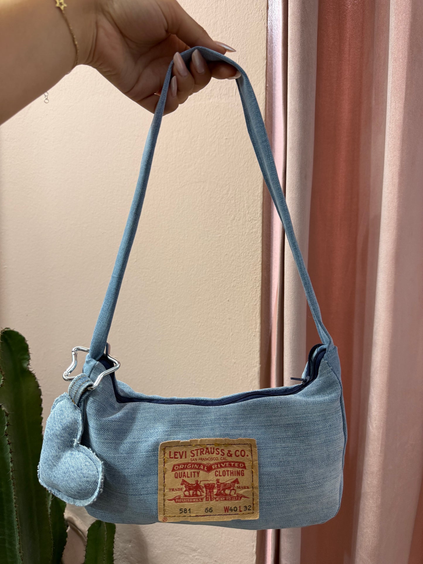 Borsa Levis upcycling charm cuore