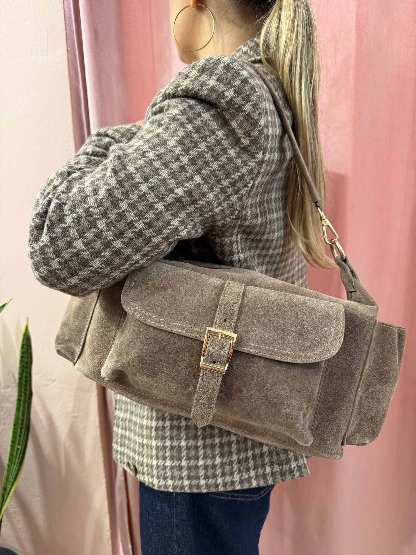 Borsa in vera pelle scamosciata taupe