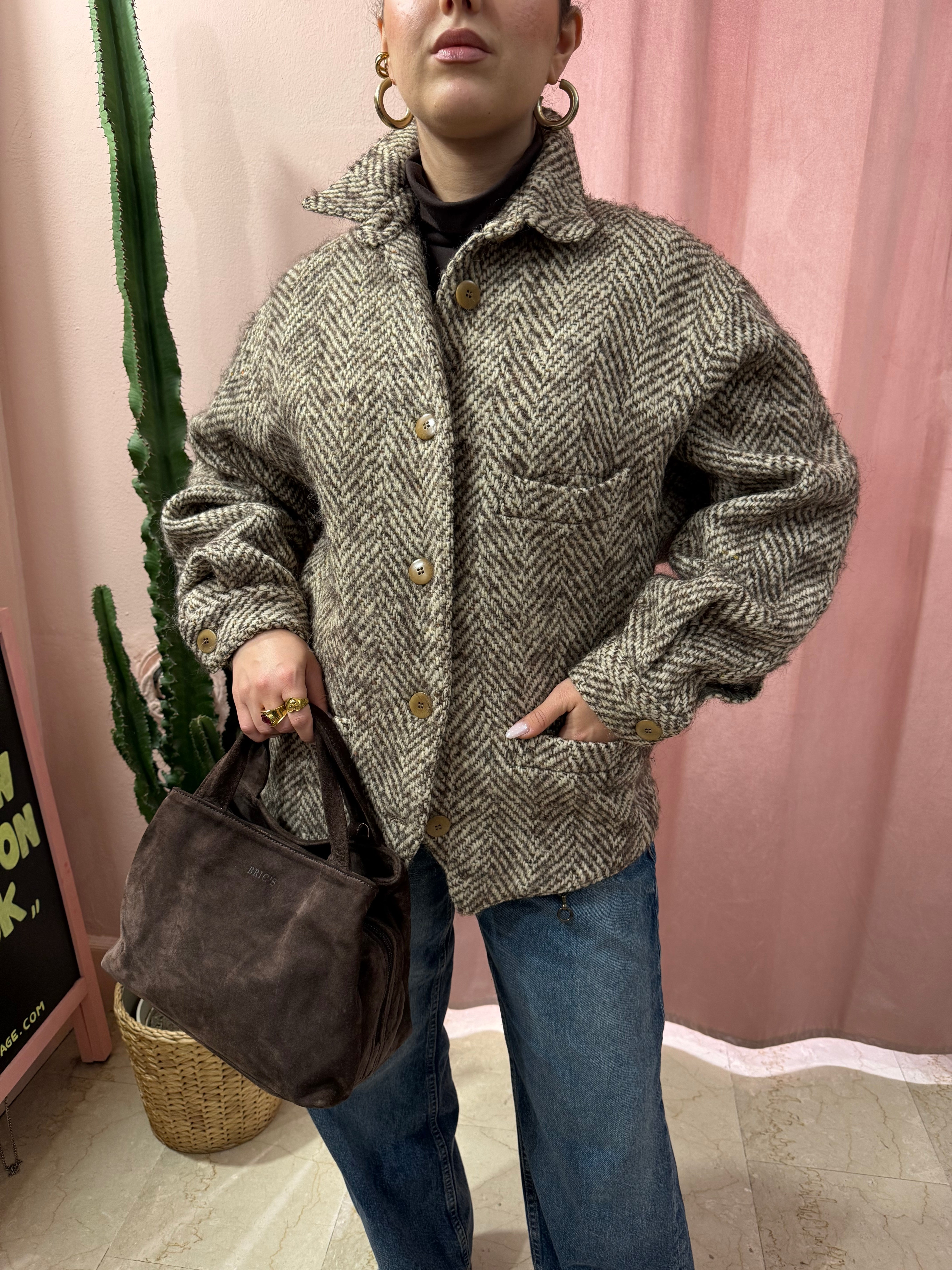 Cappotto corto spigato in lana