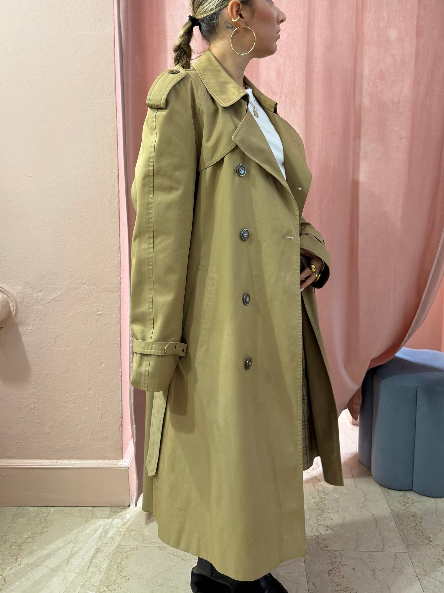 Trench vintage con cinturino