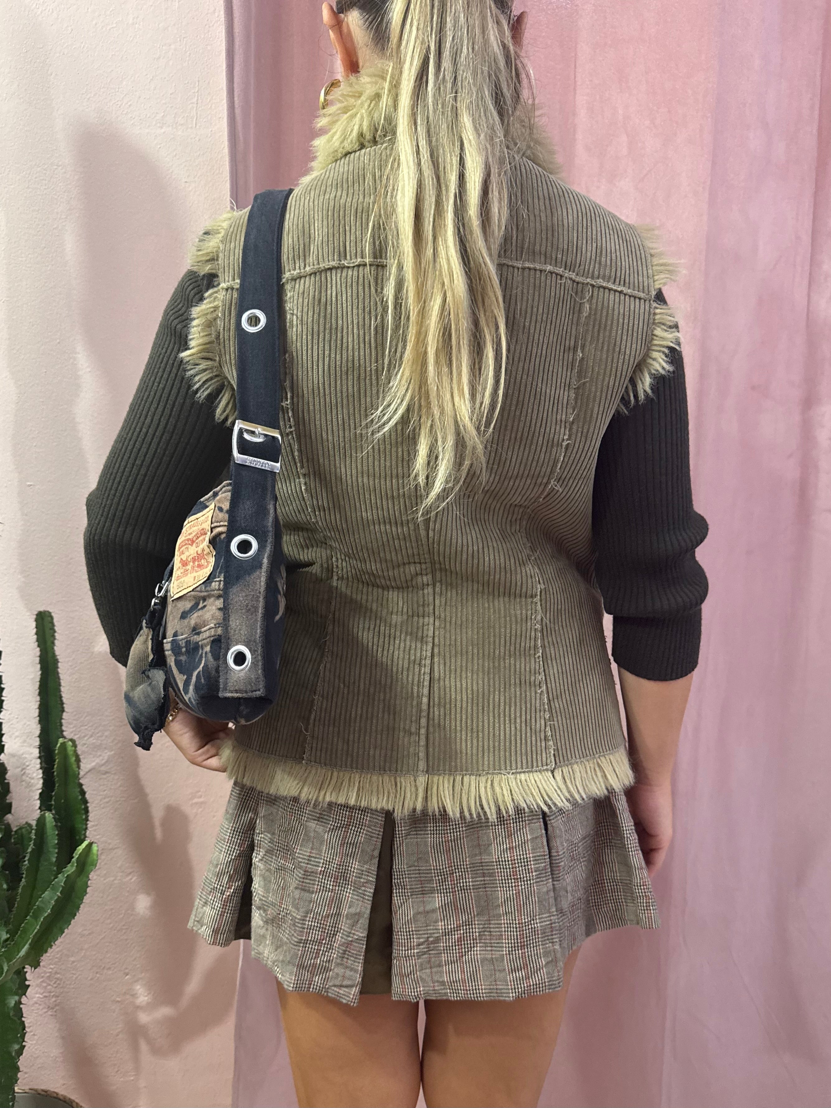 Gilet con pellicciotto smanicato