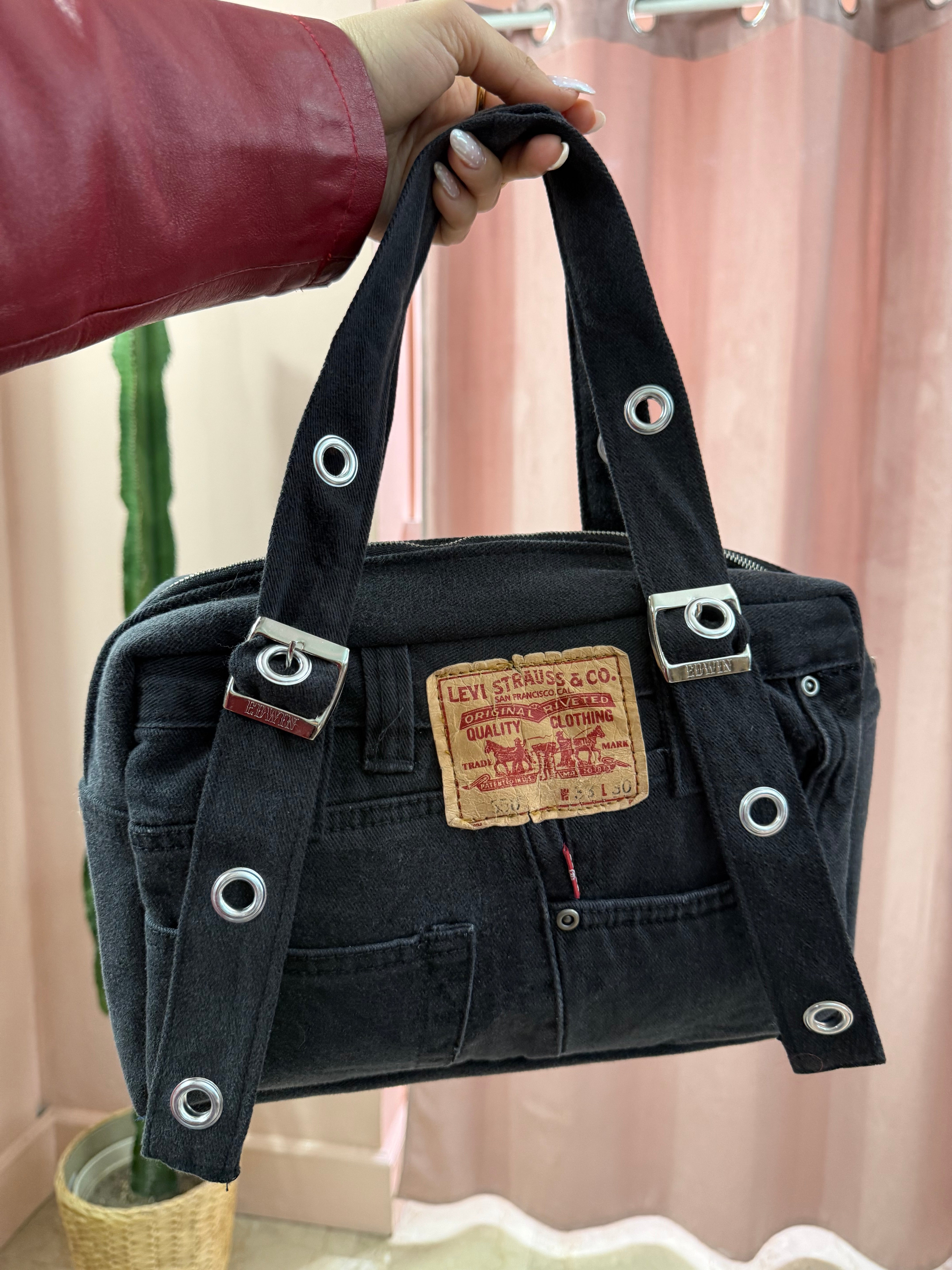 Borsa Levis upcycling nera