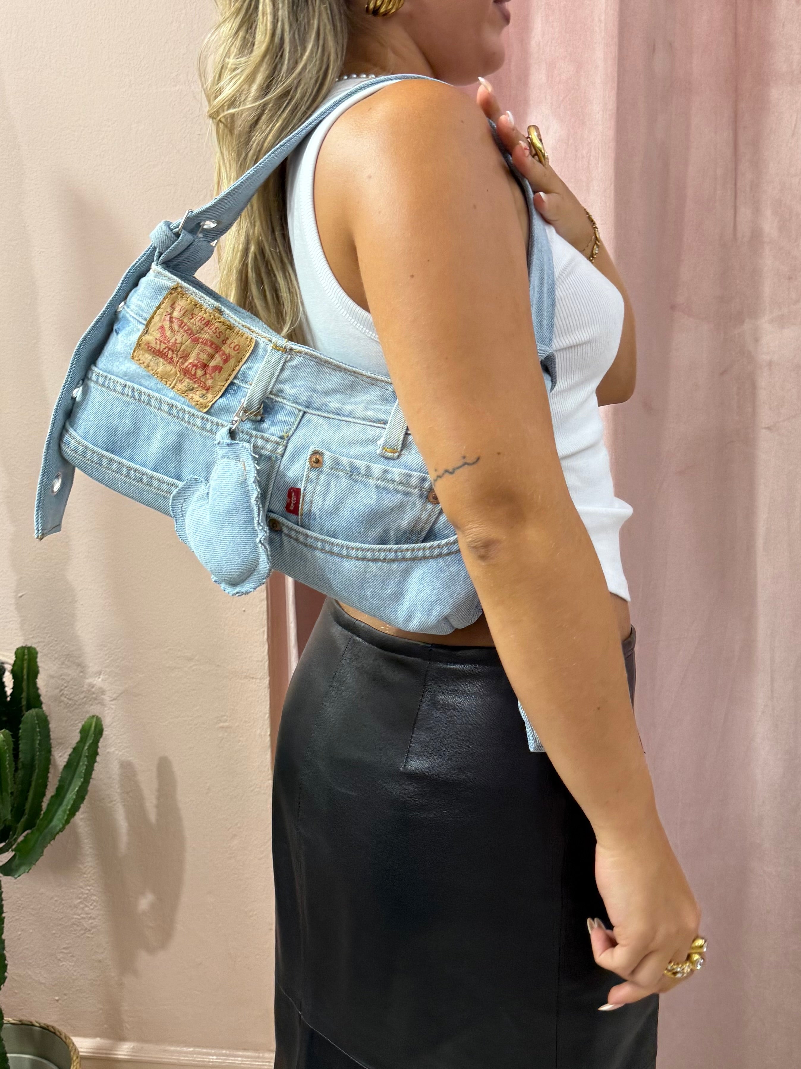 Borsa Levis baguette upcycling denim chiaro