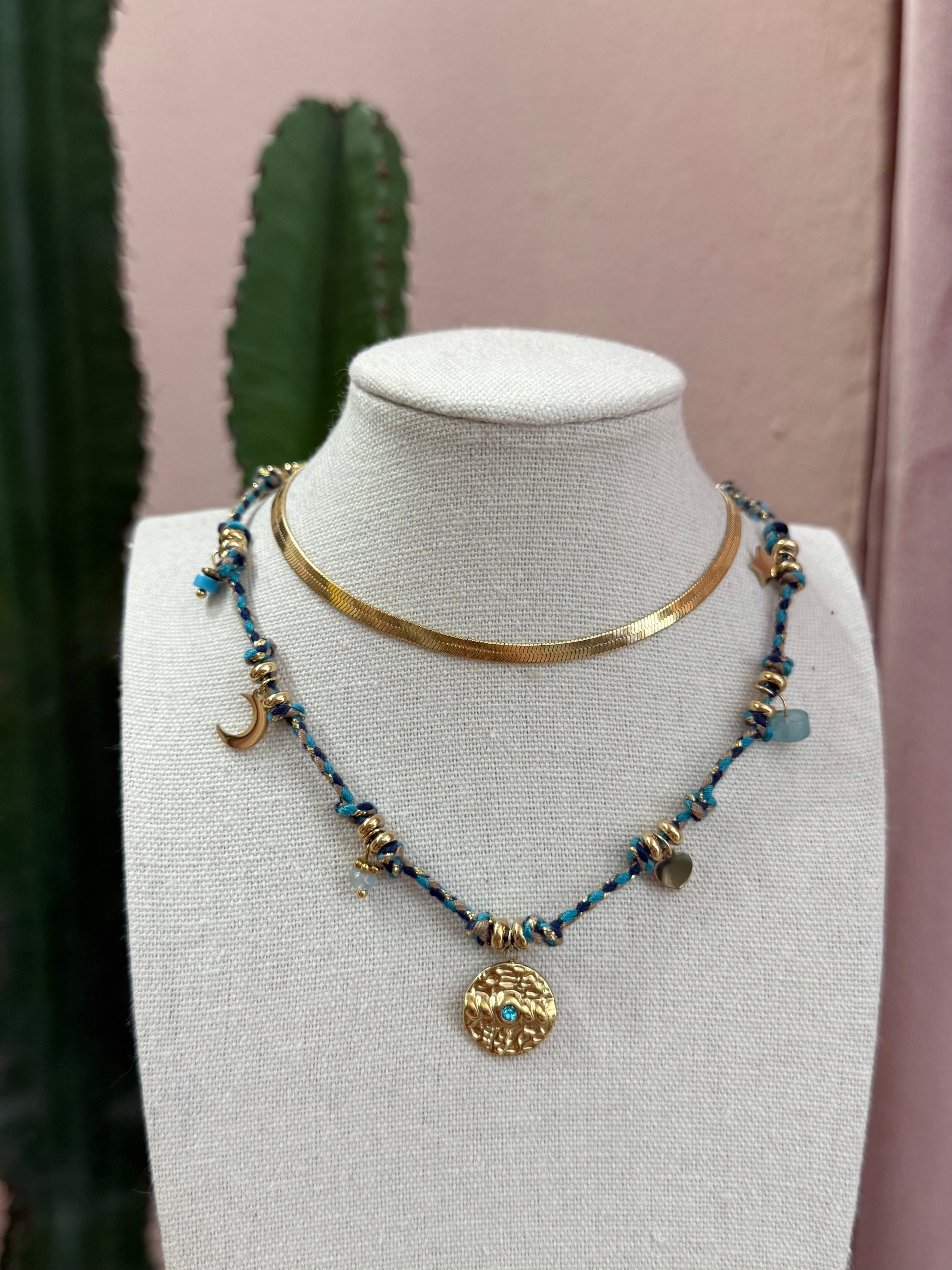 Collana in corda medaglione gold/blu