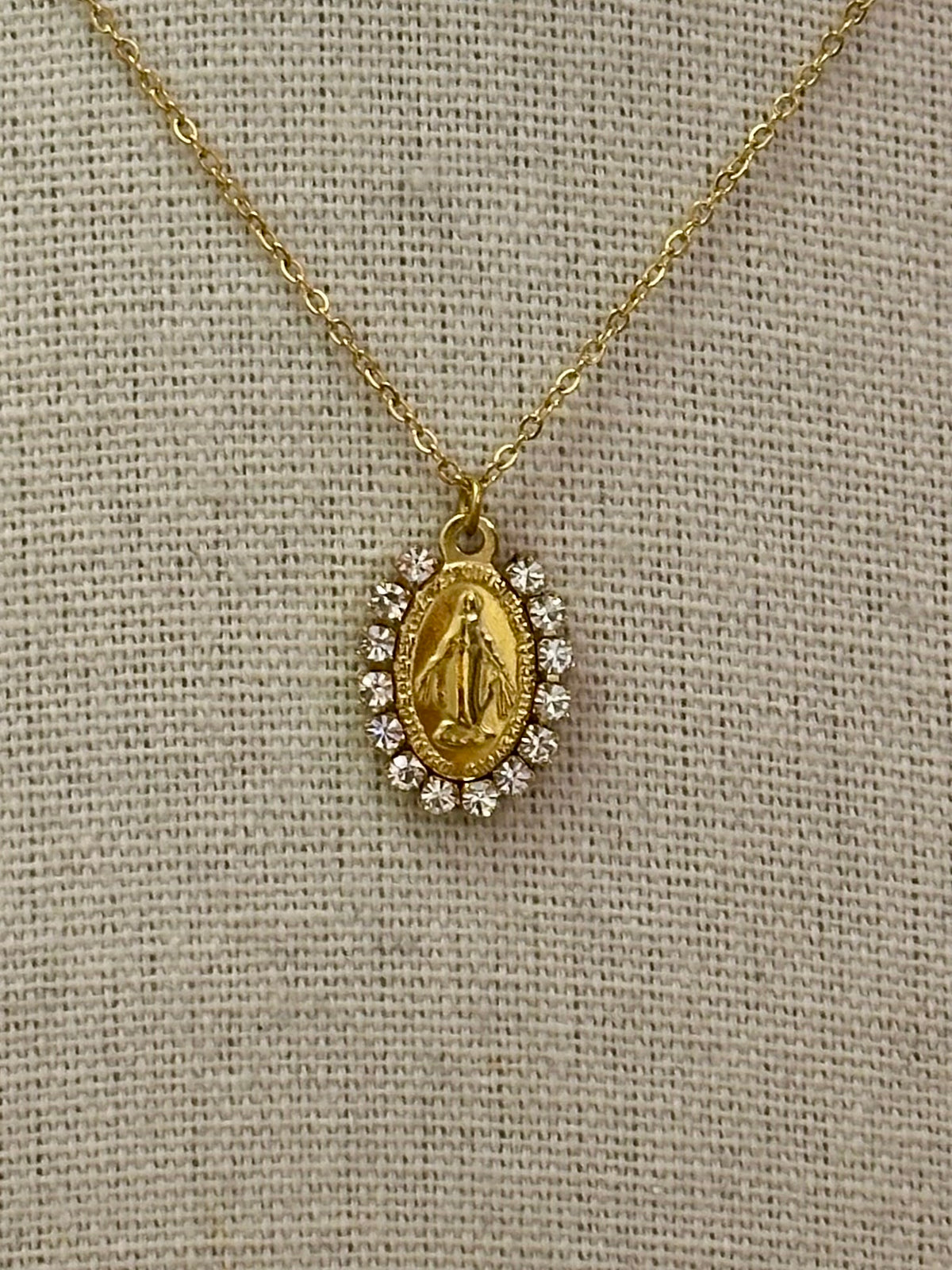 collana ciondolo madonnina