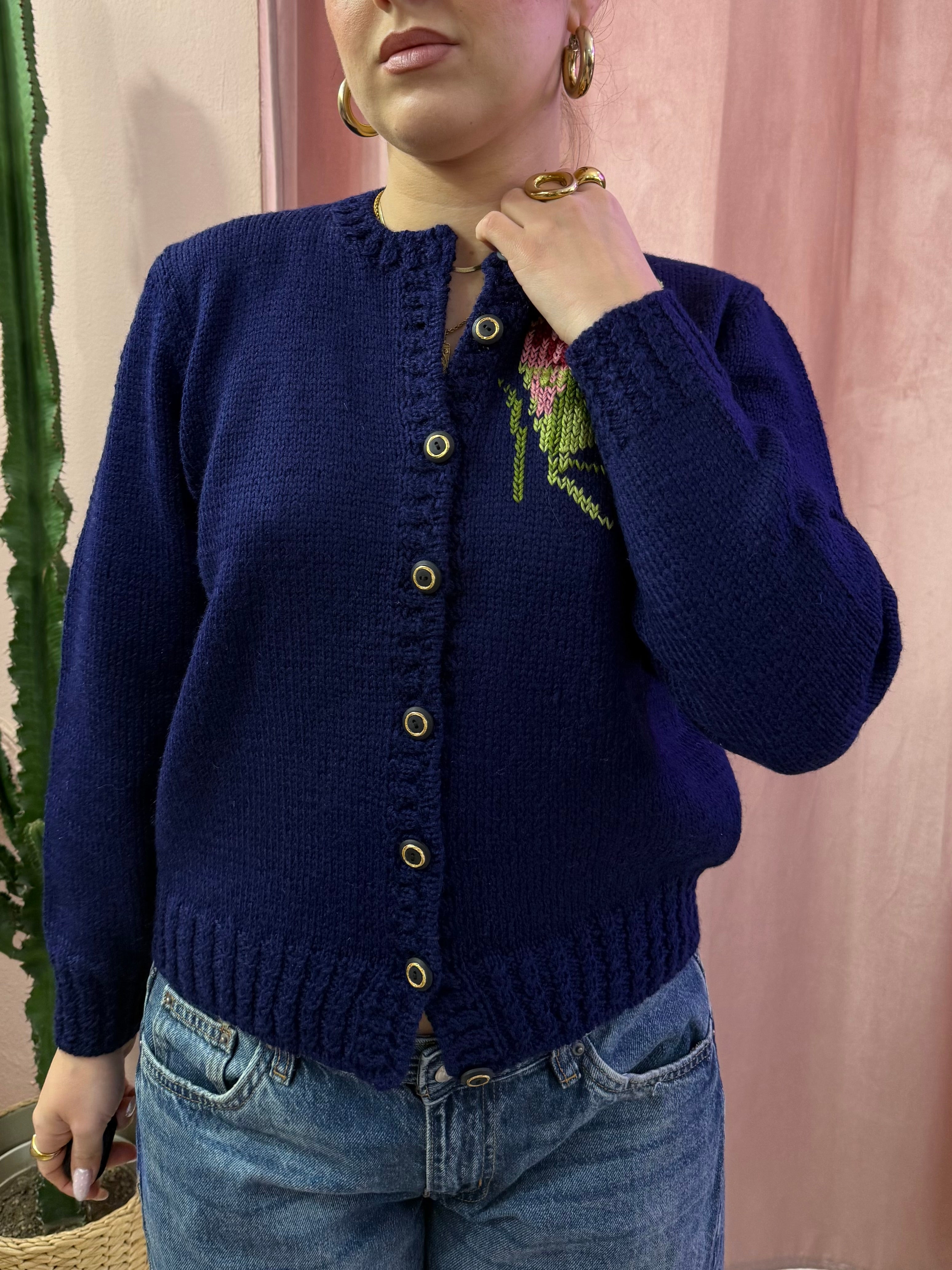 Maglione vintage blu ricamato