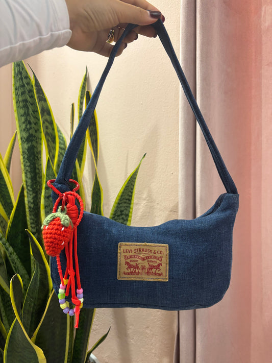 Borsa Levis upcycling denim scuro