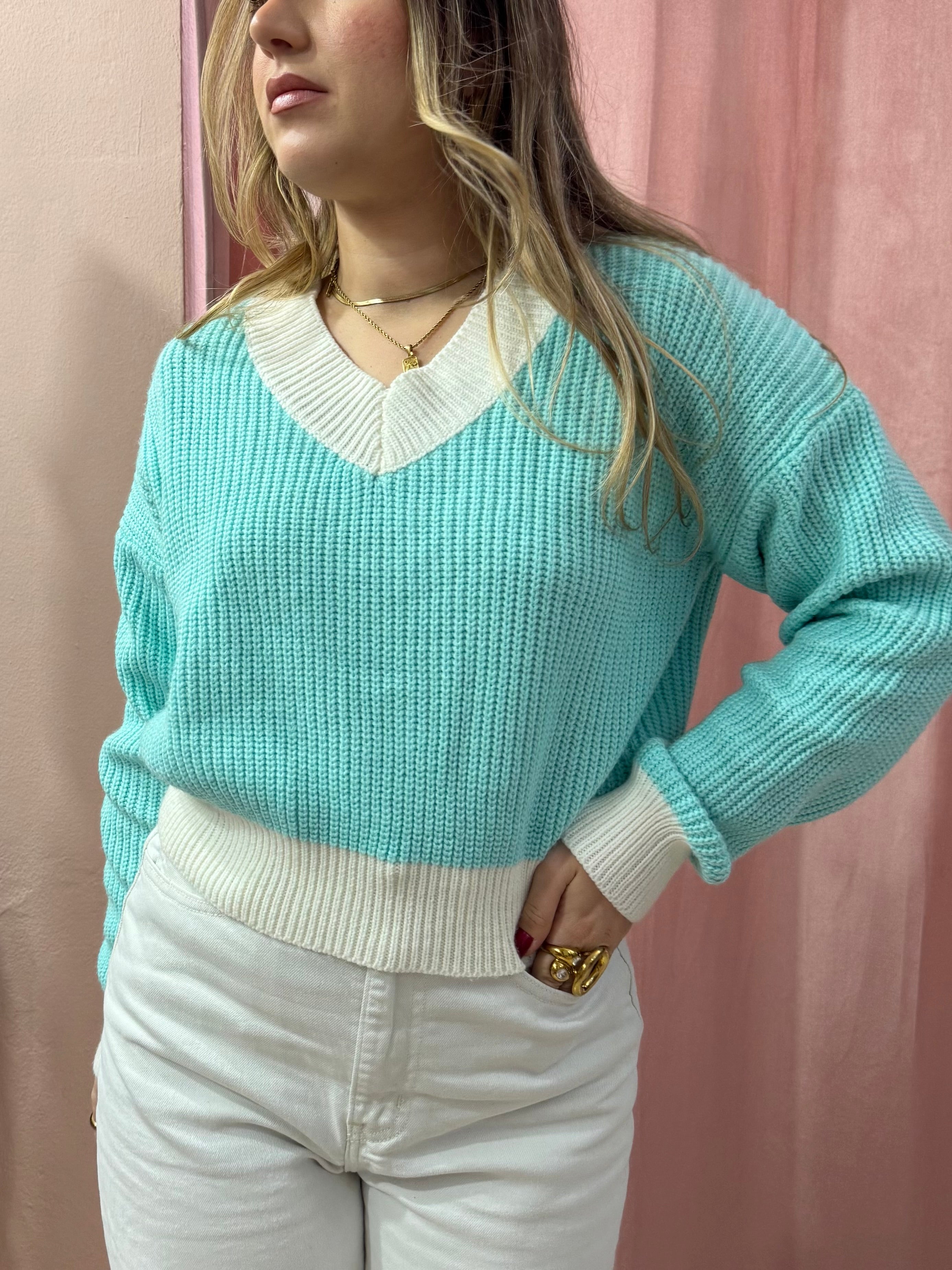 Maglione crop scollo a V