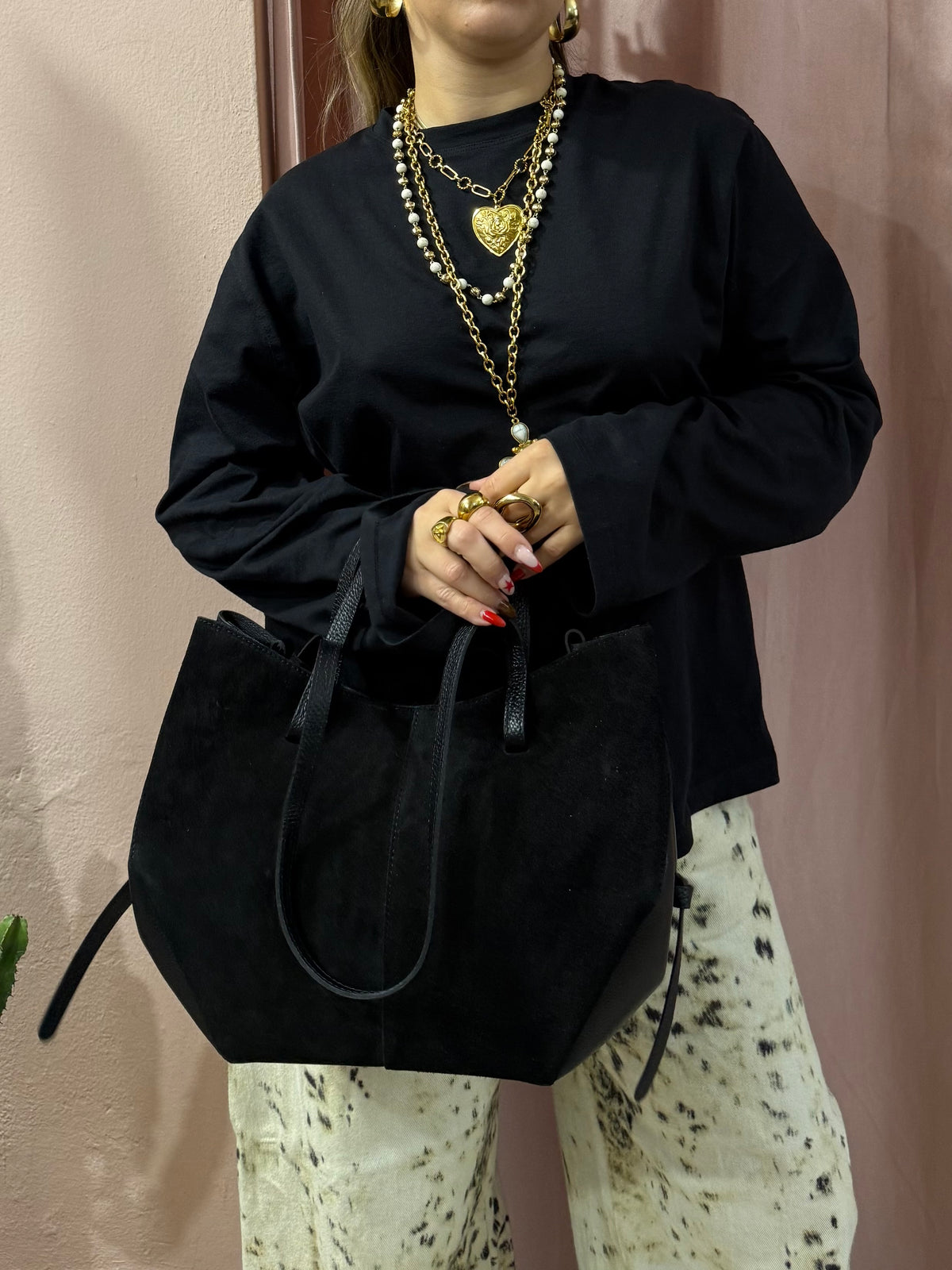 Borsa in vera pelle scamosciata nera
