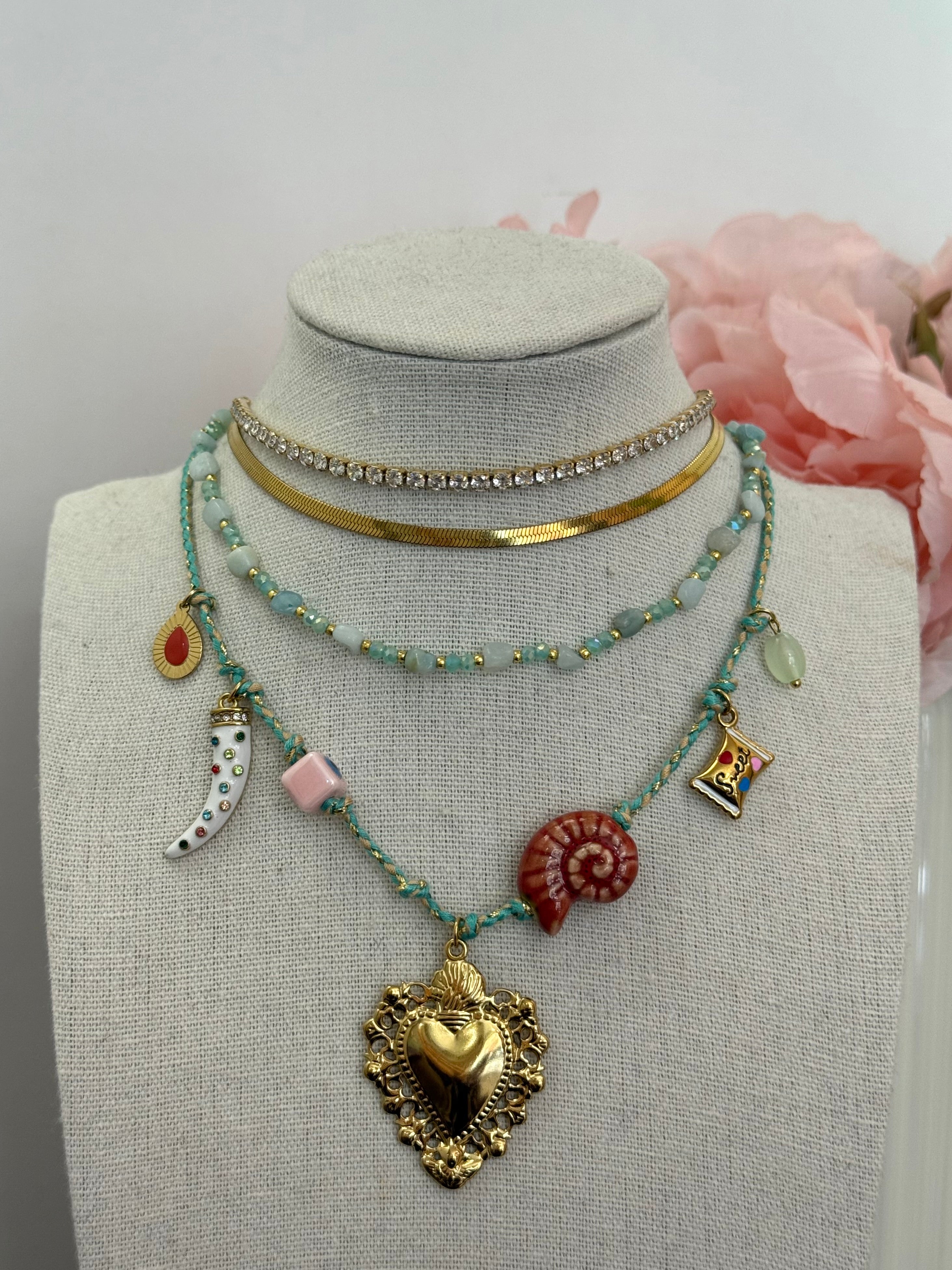 Collana multi charm cuore sacro corda verde
