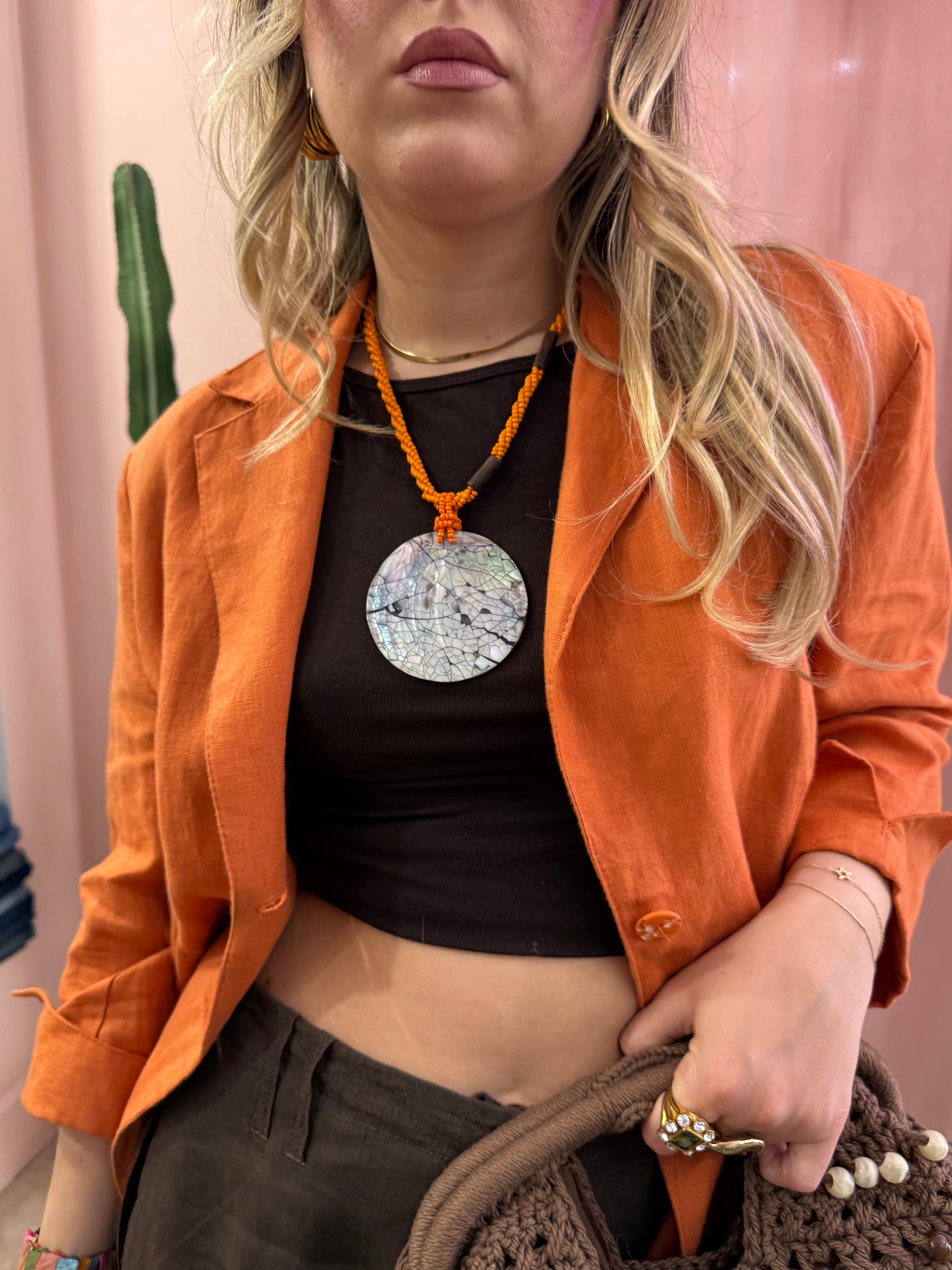Collana 00s con medaglione effetto conchiglia