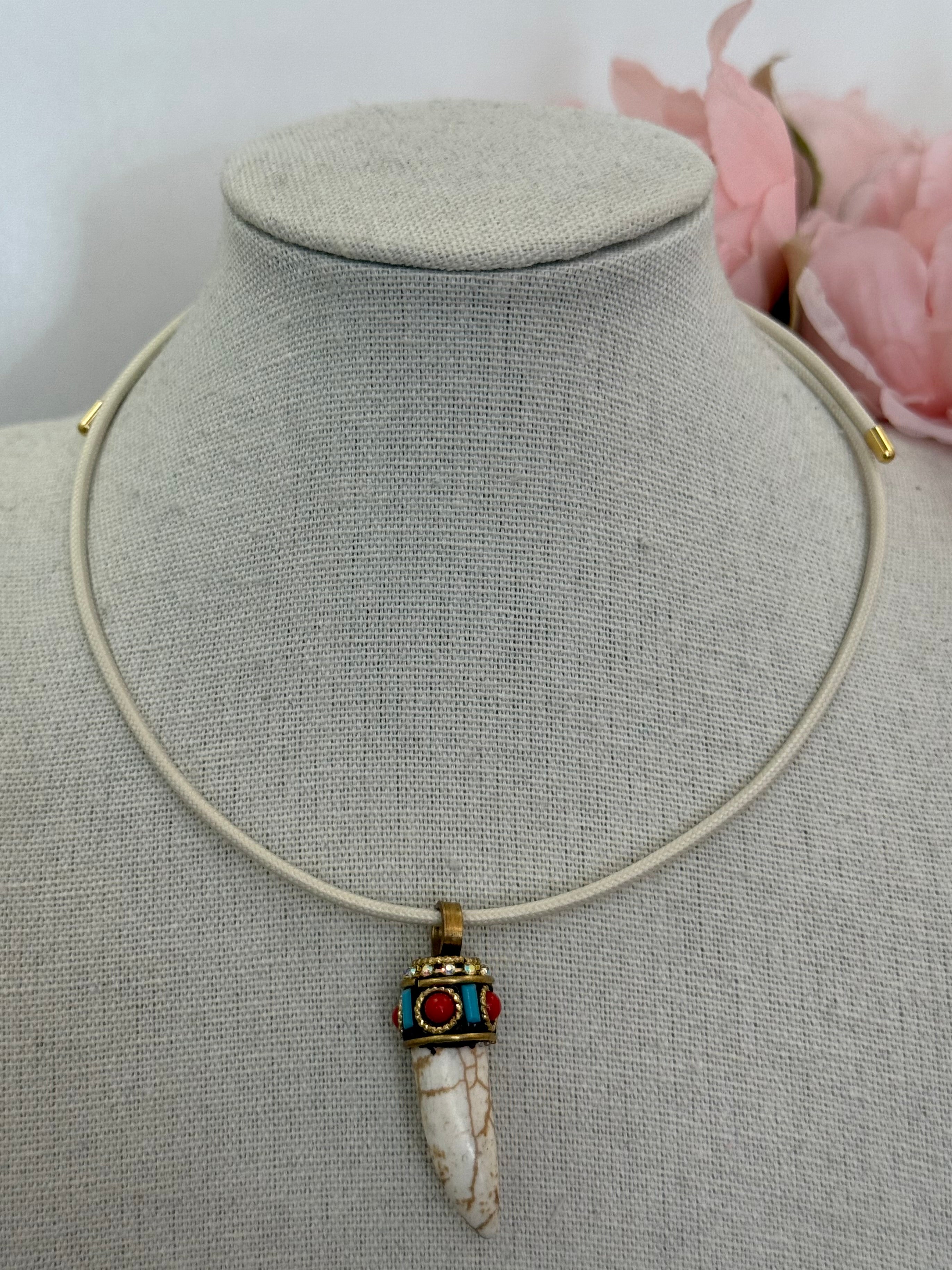 Collana magnetica con charm | più colori