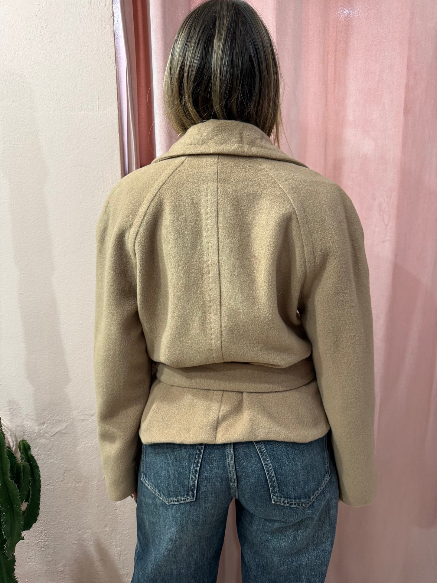 Cappotto corto cammello in lana