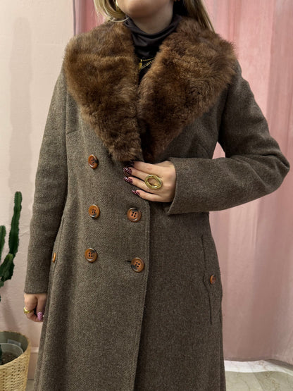 Maxi cappotto in lana con collo in pelliccia sintetica