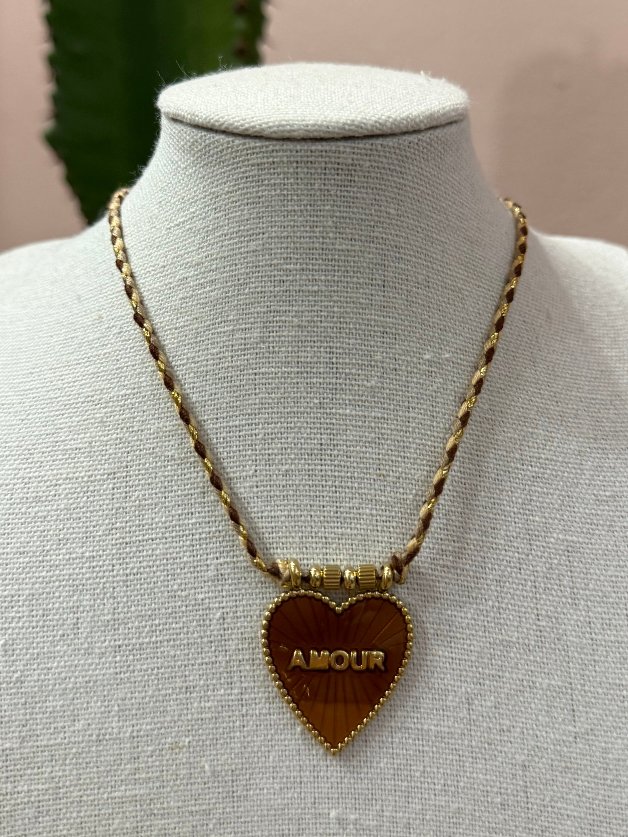 Collana “Amore”