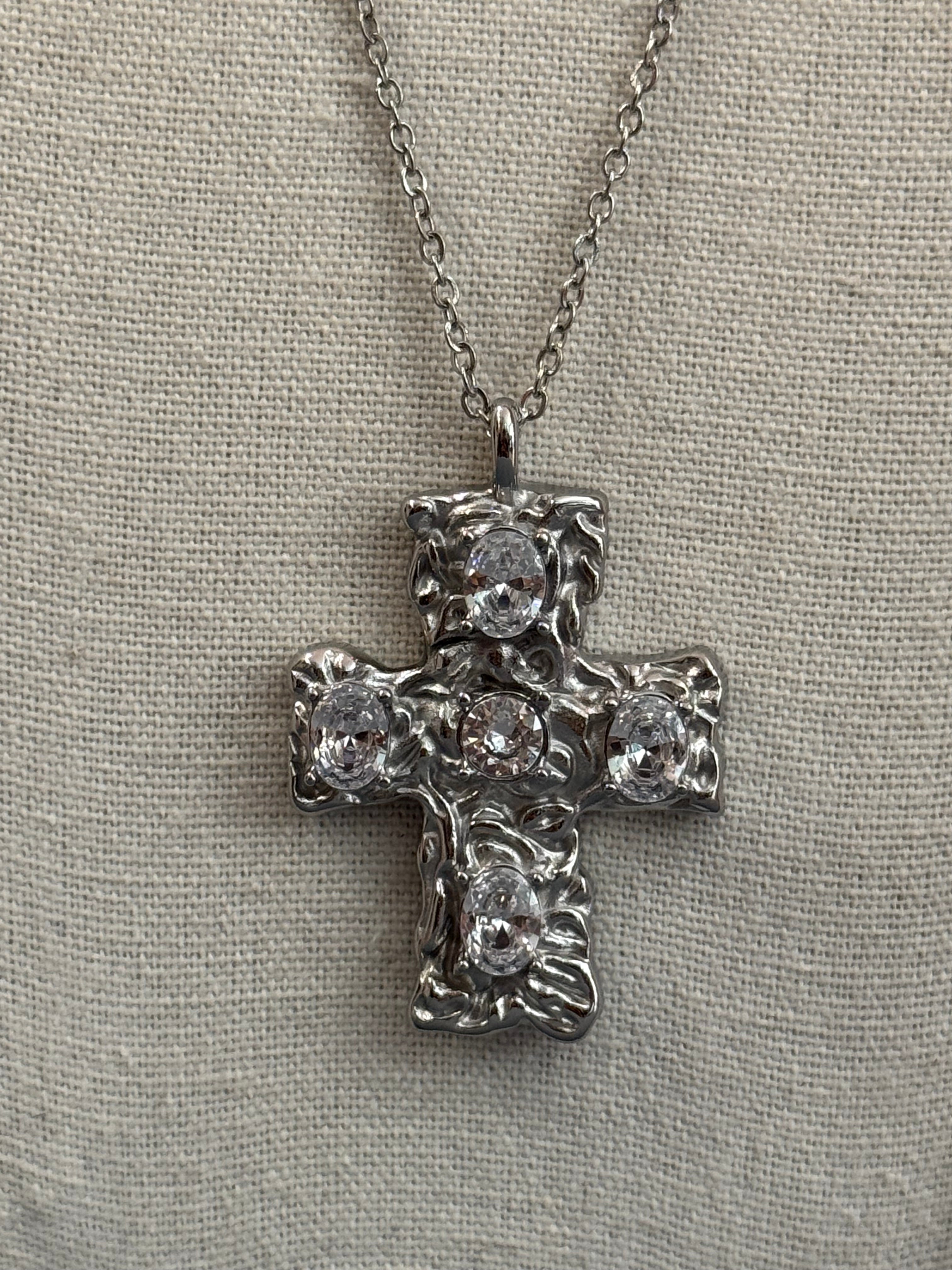 Collana con croce sfaccettata gold/silver