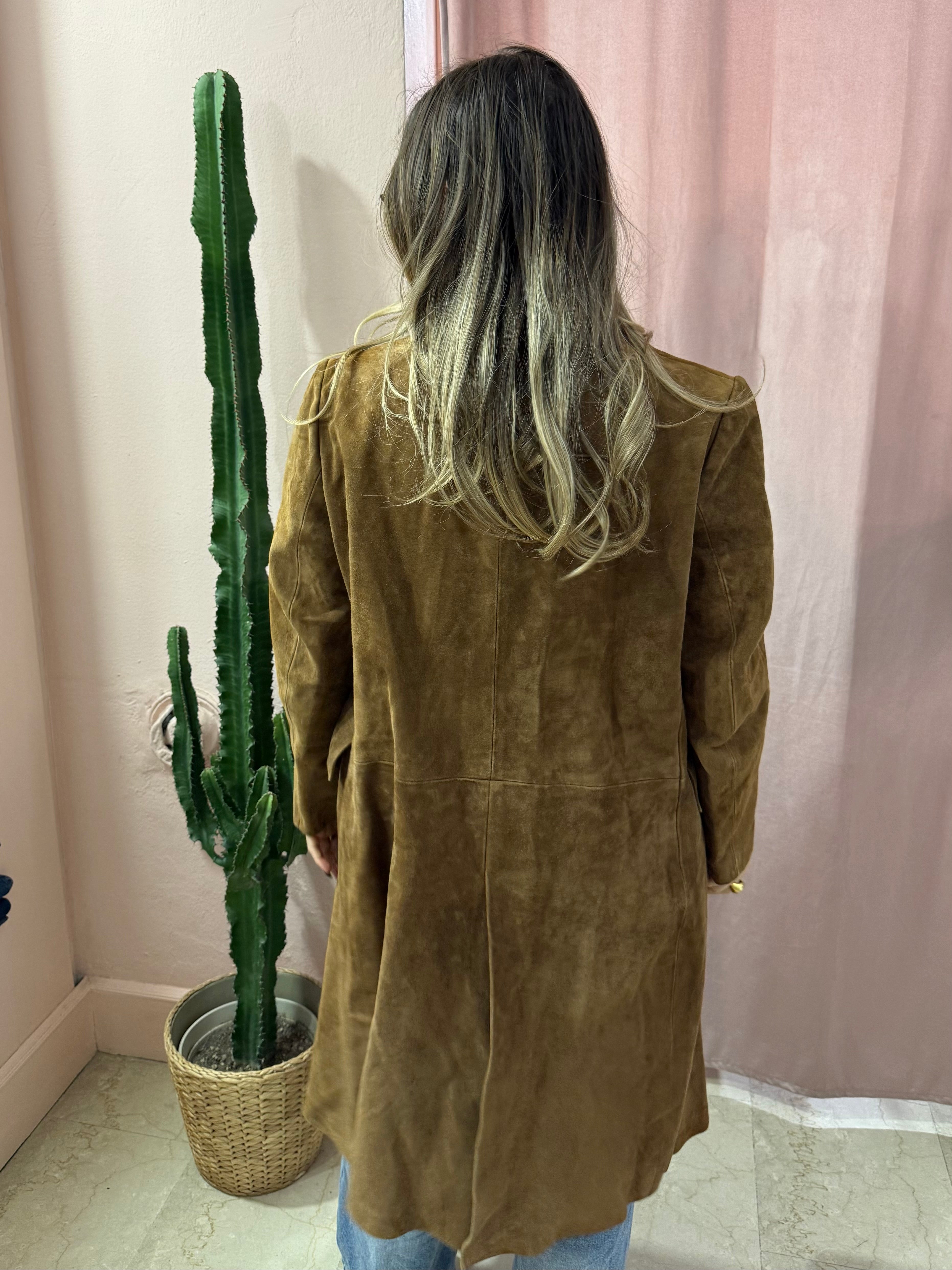 Trench scamosciato in pelle