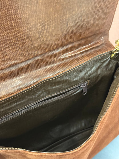 Pochette in vera pelle scamosciata