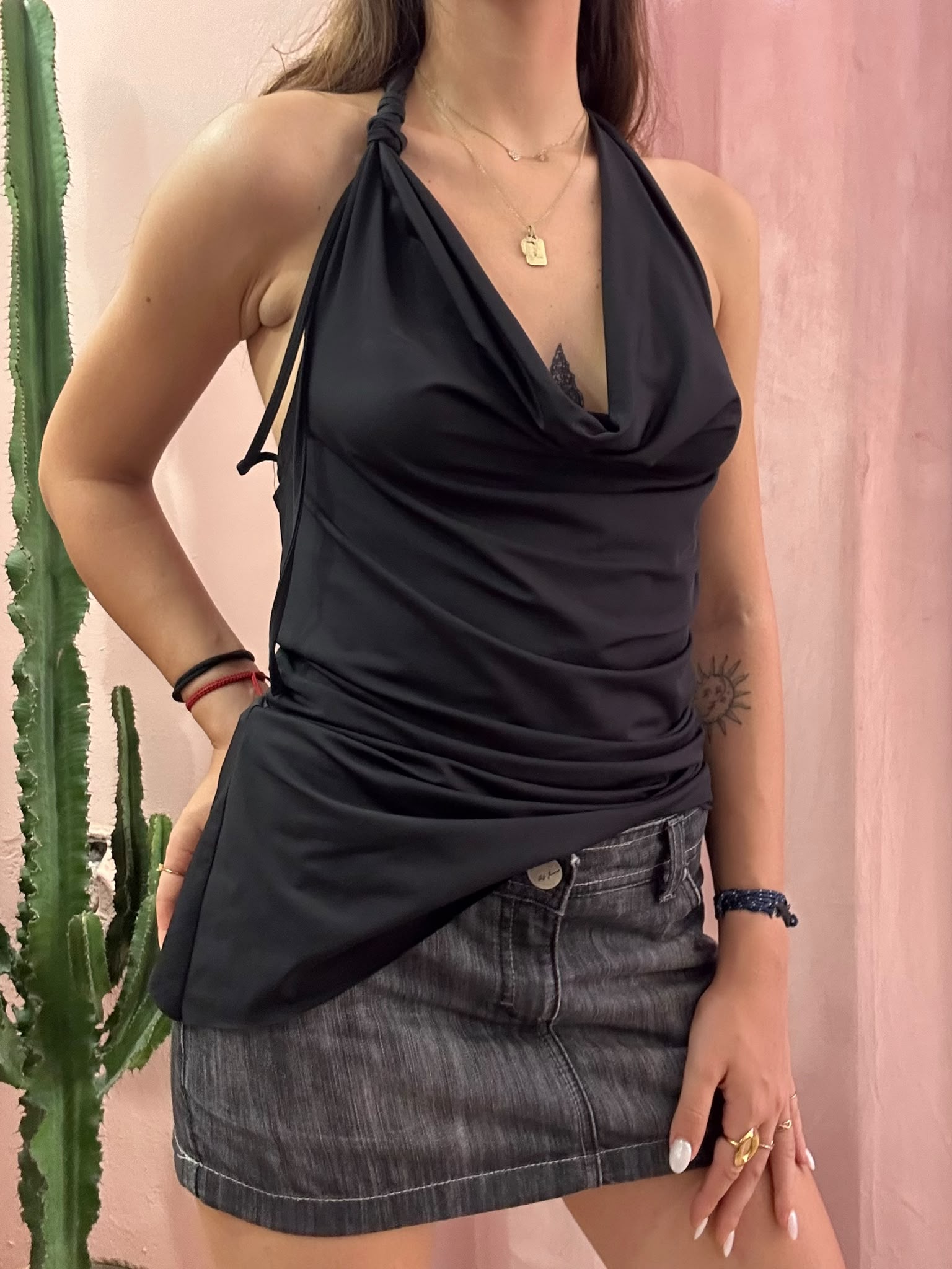 Minigonna in denim nero slavato