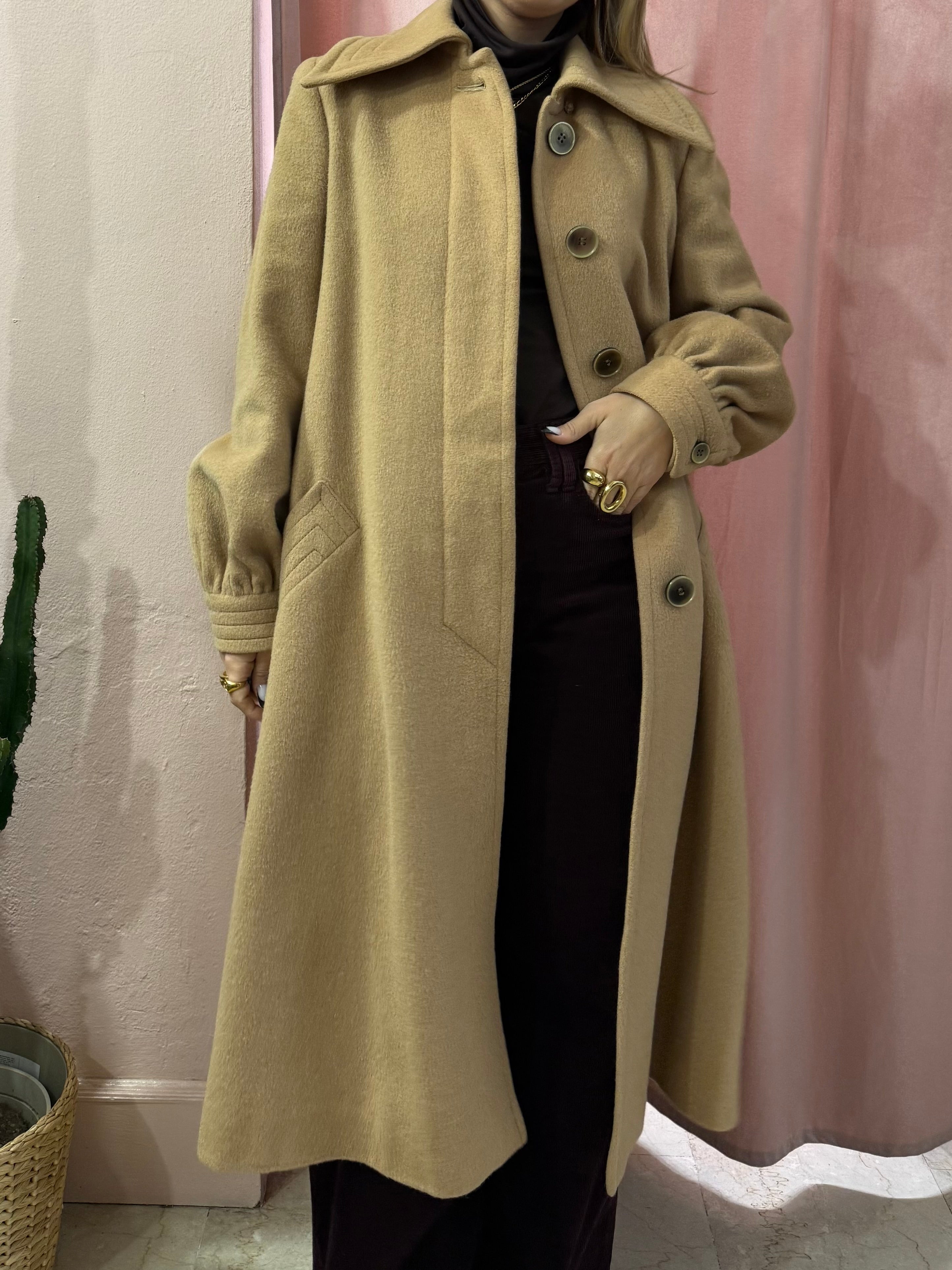Cappotto cammello maniche a sbuffo