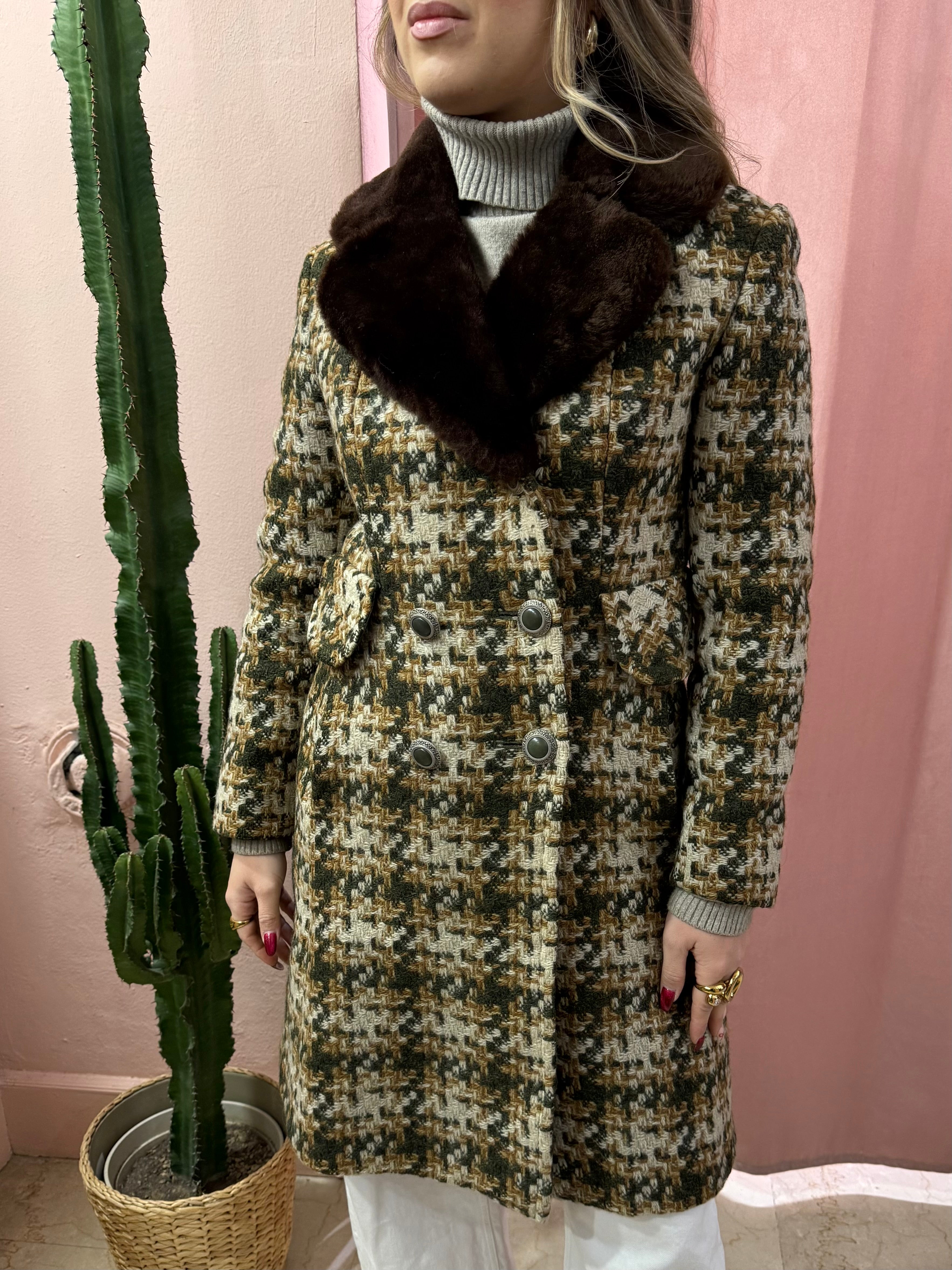 Cappotto sartoriale a quadri con pellicciotto