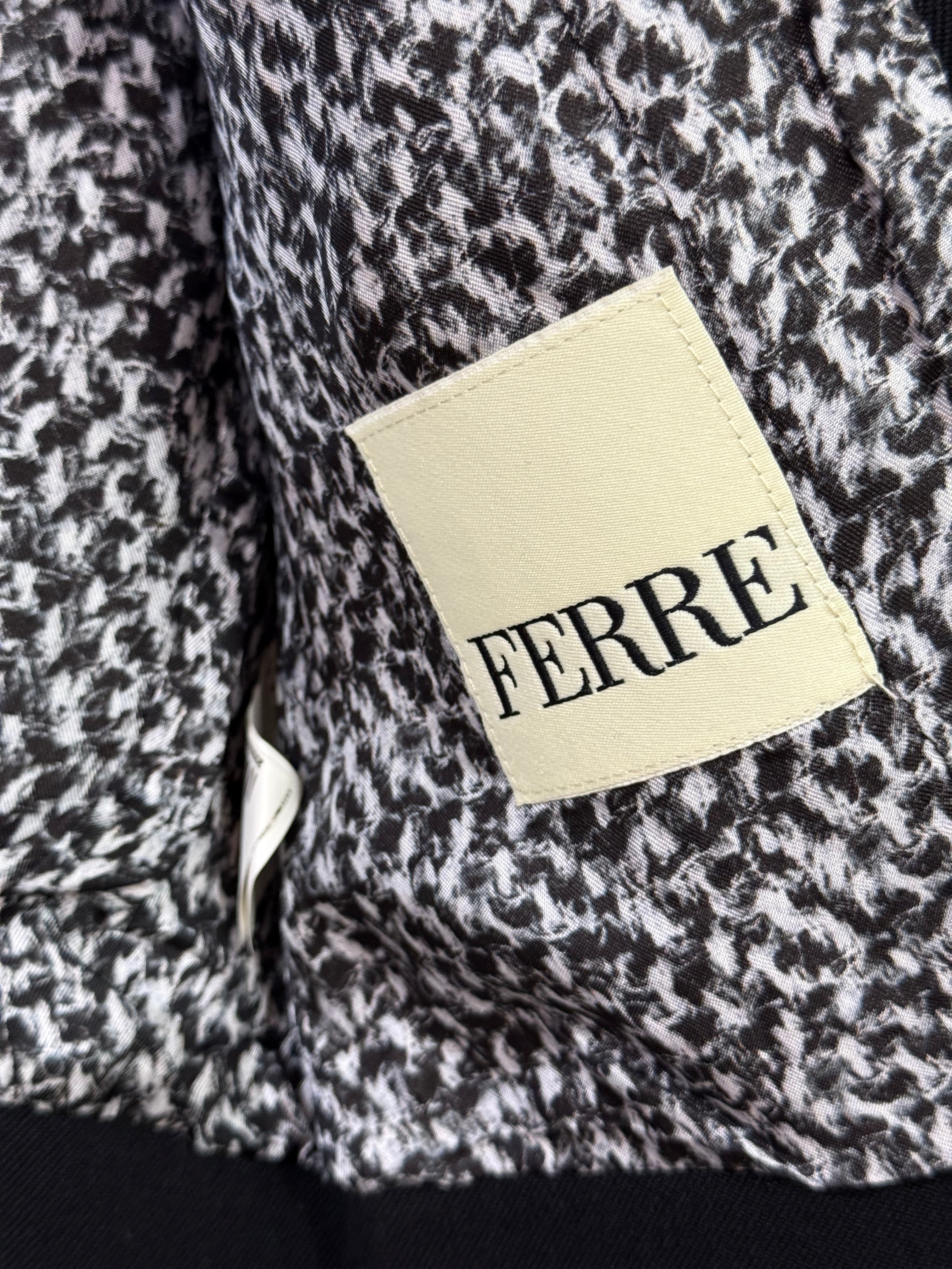 Giacca Ferrè modello chanel