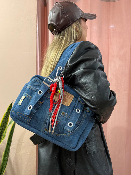 Borsa Levis upcycling a spalla