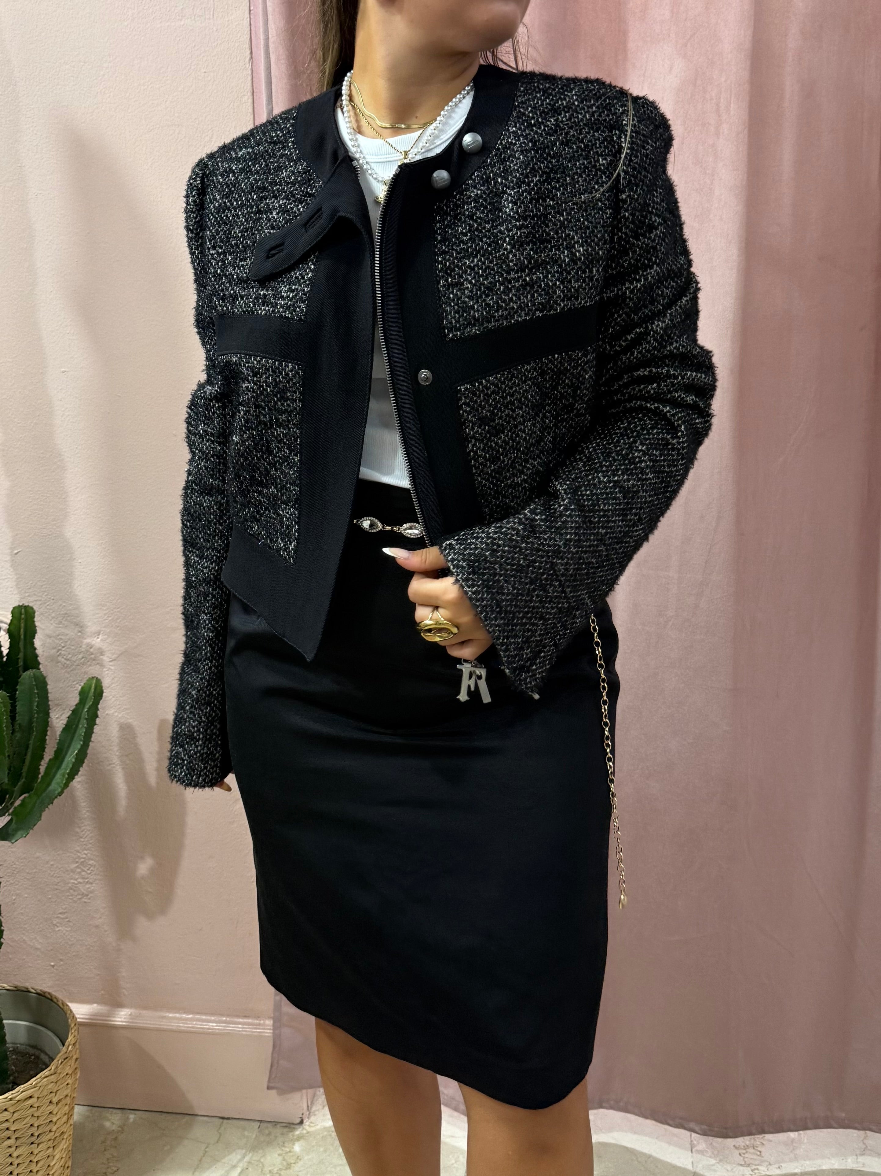 Giacca Ferrè modello chanel