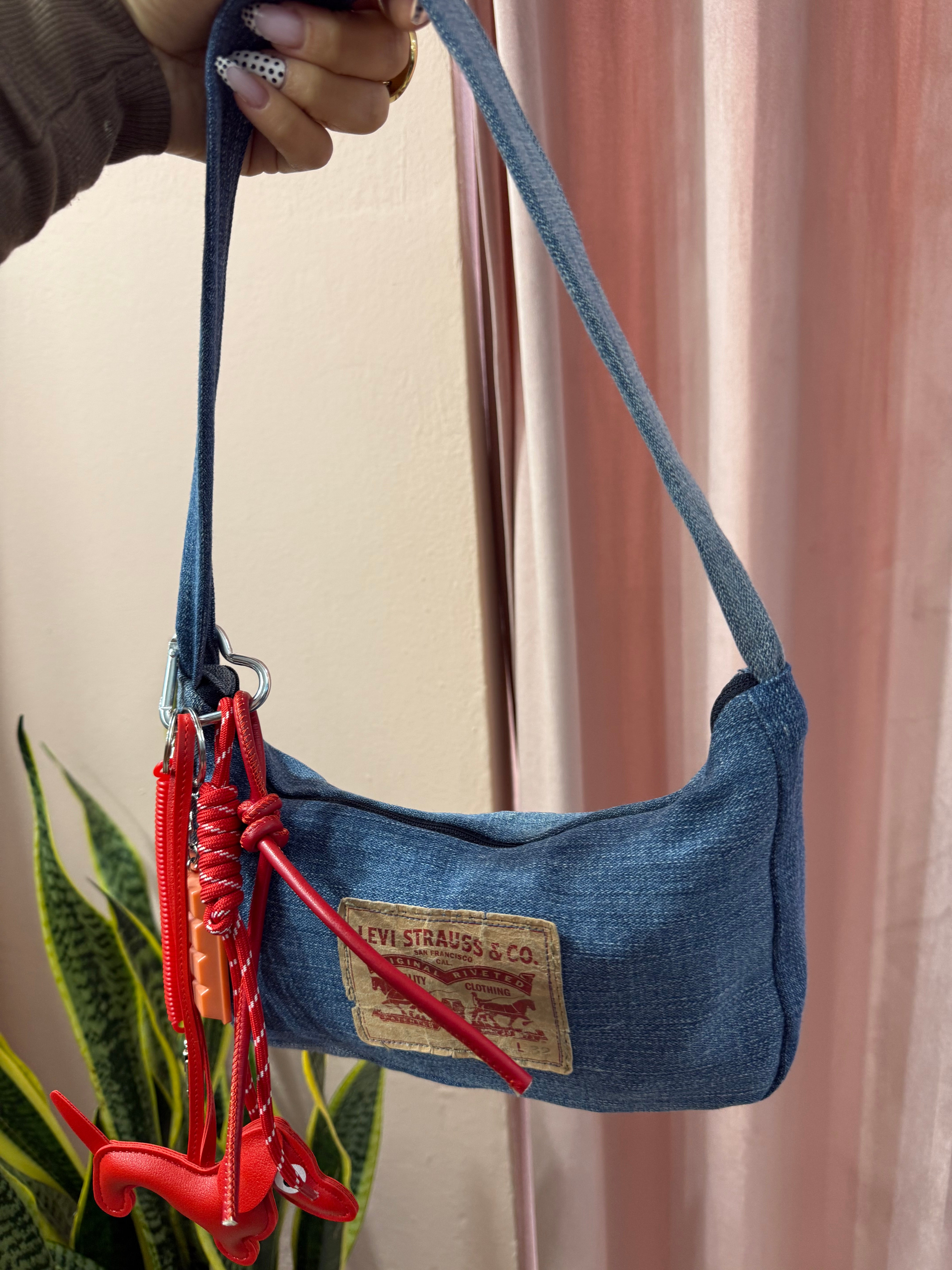 Borsa Levis upcycling lavaggio medio