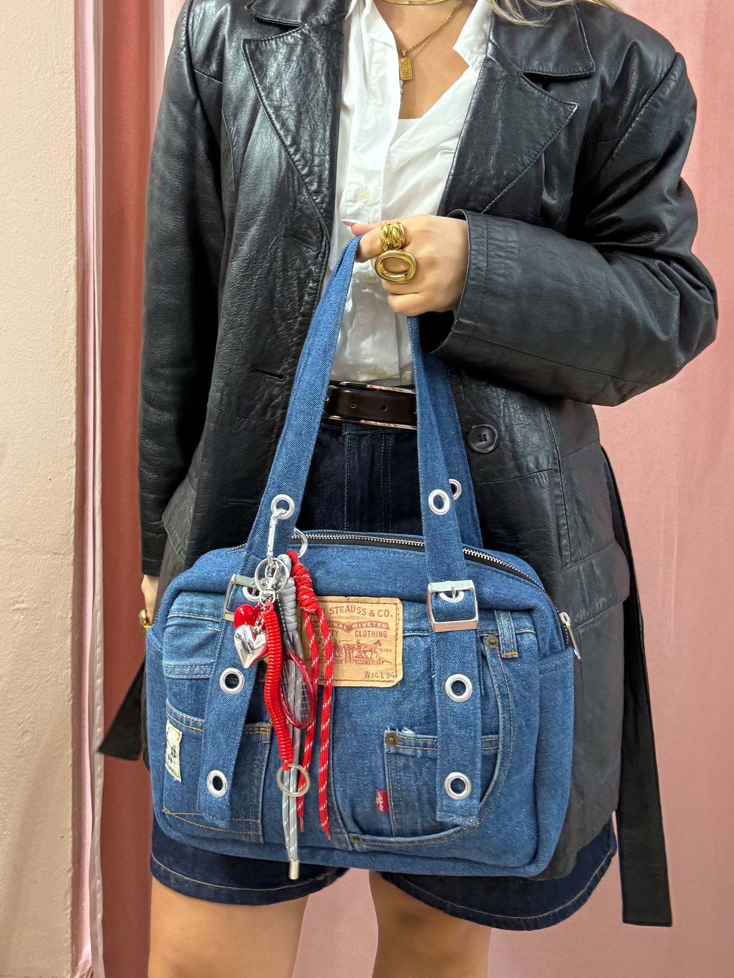Borsa Levis upcycling a spalla