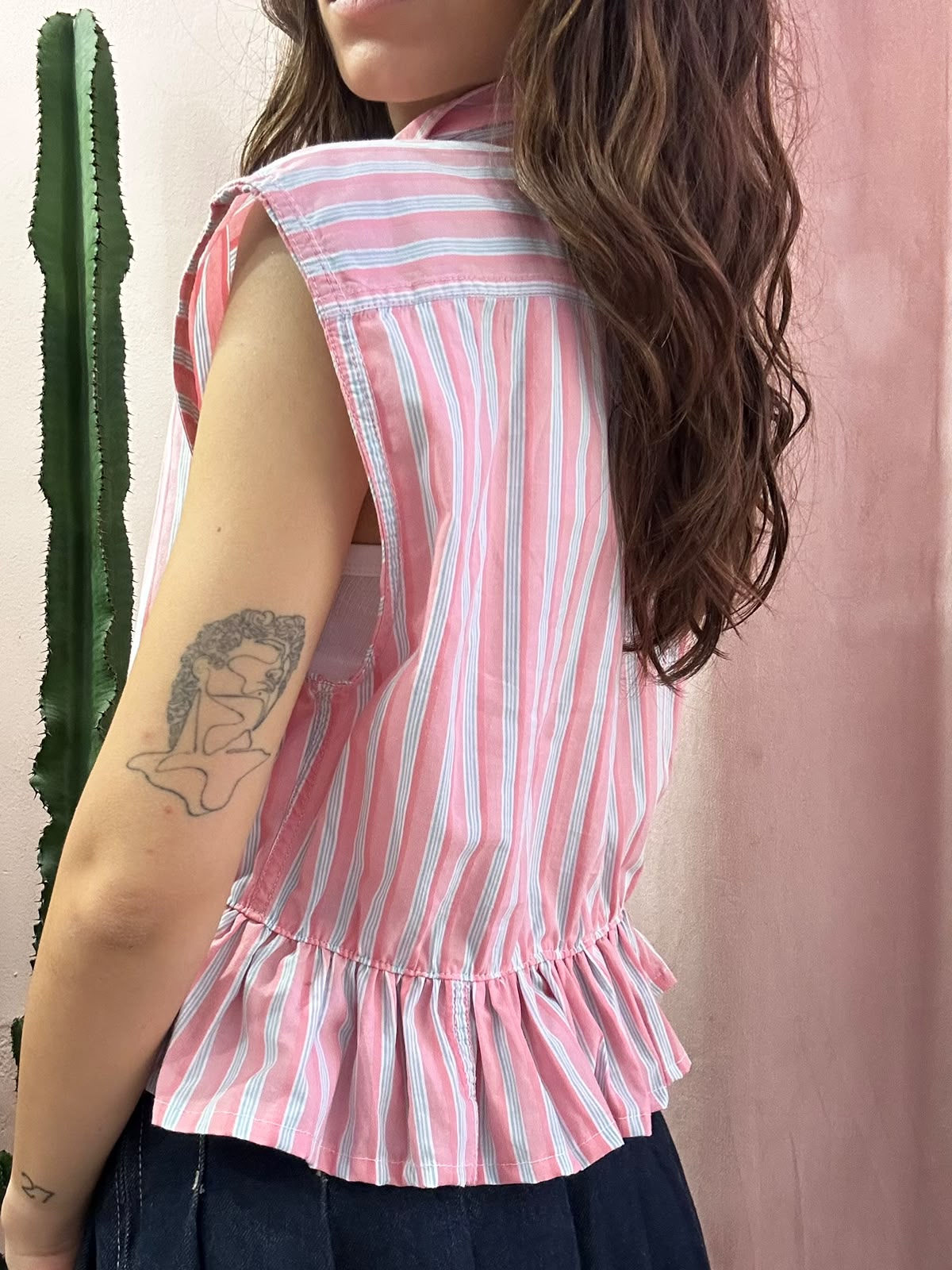 Camicia Tommy H. upcycling volant rosa righe azzurre