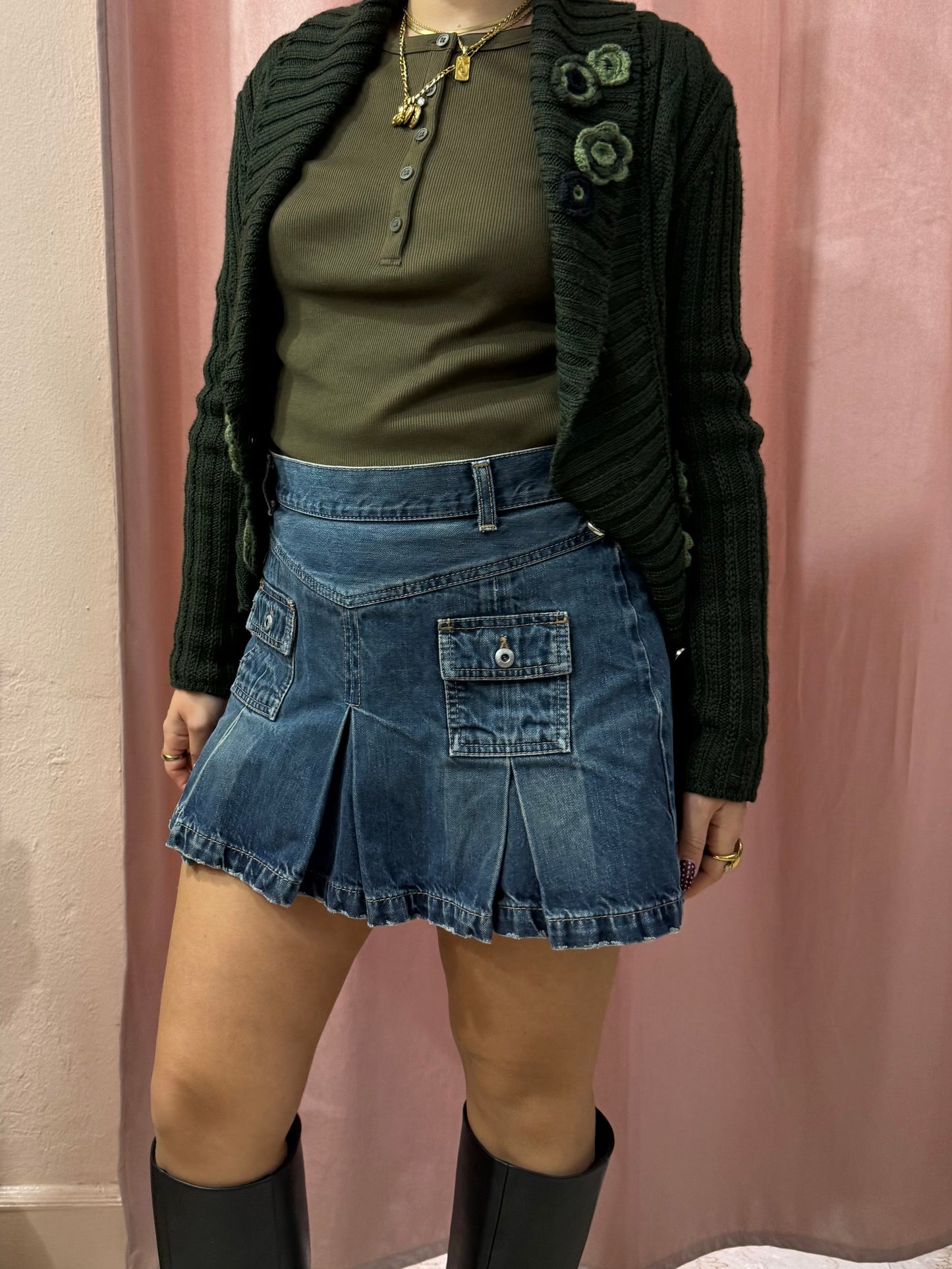 Minigonna in denim con pieghe