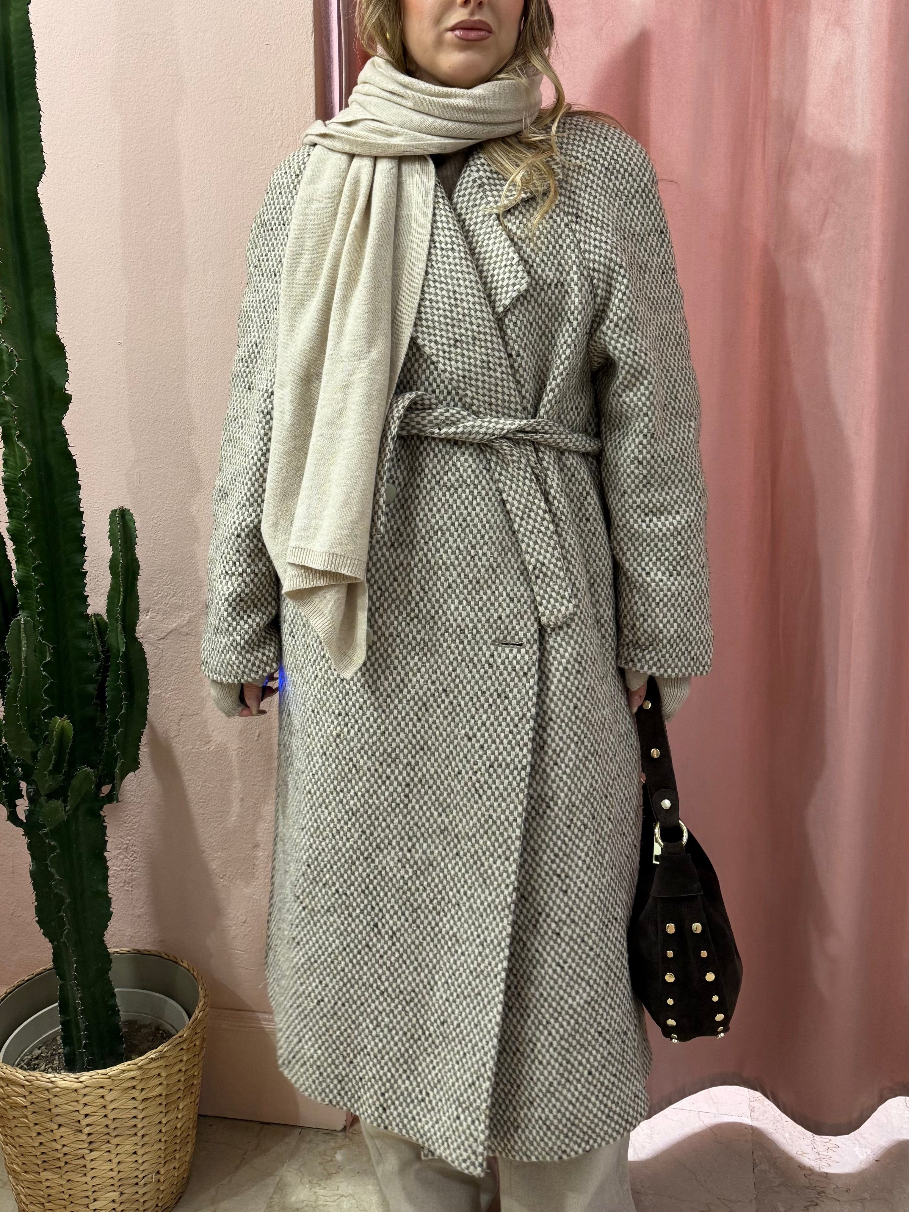 Cappotto vintage in lana con cinturino