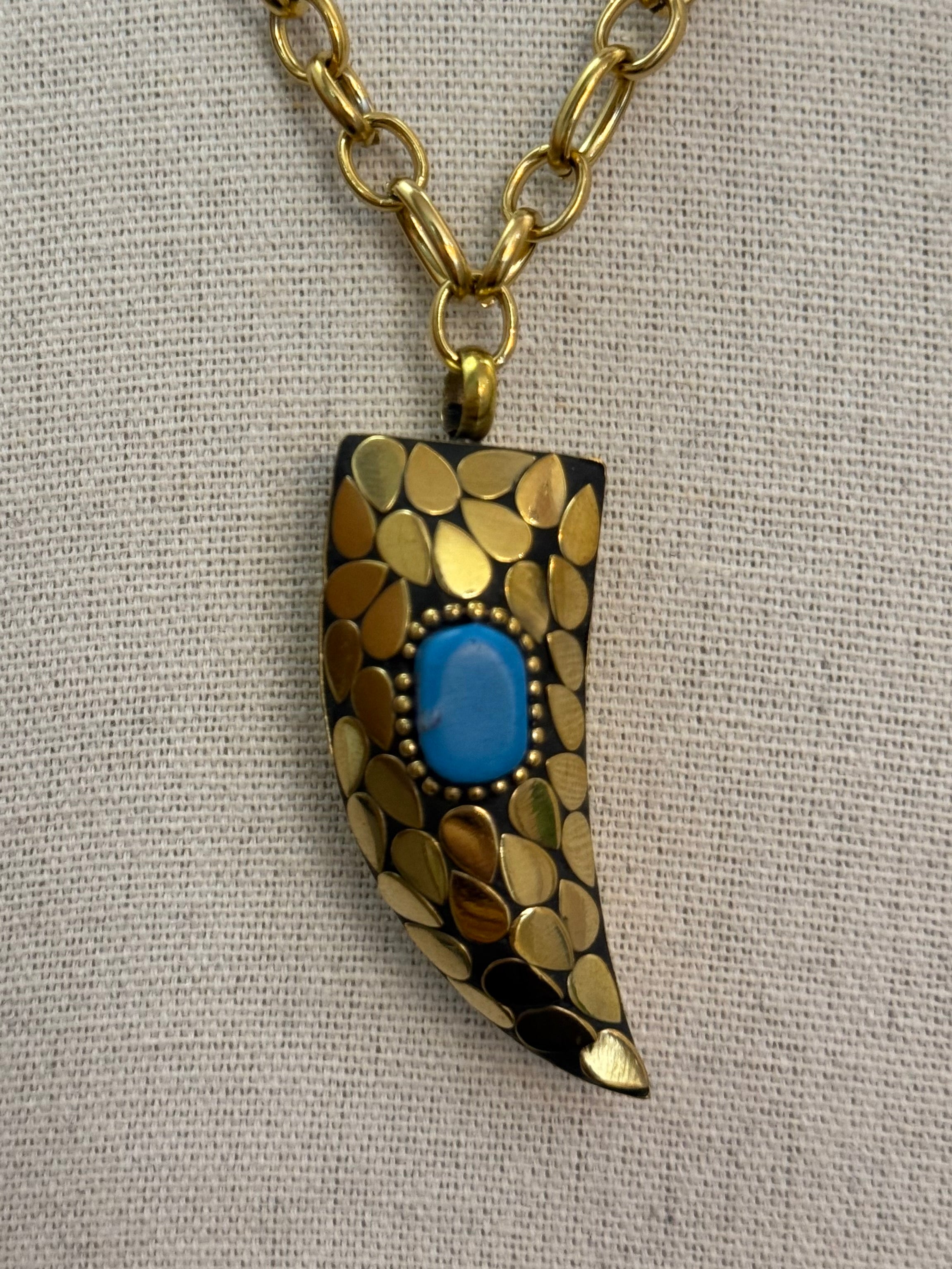 Collana lunga corno con pietra turchese