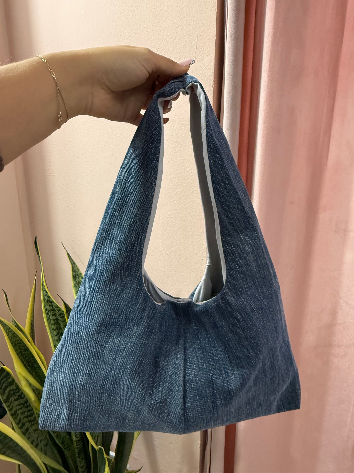Borsa Levis upcycling a spalla