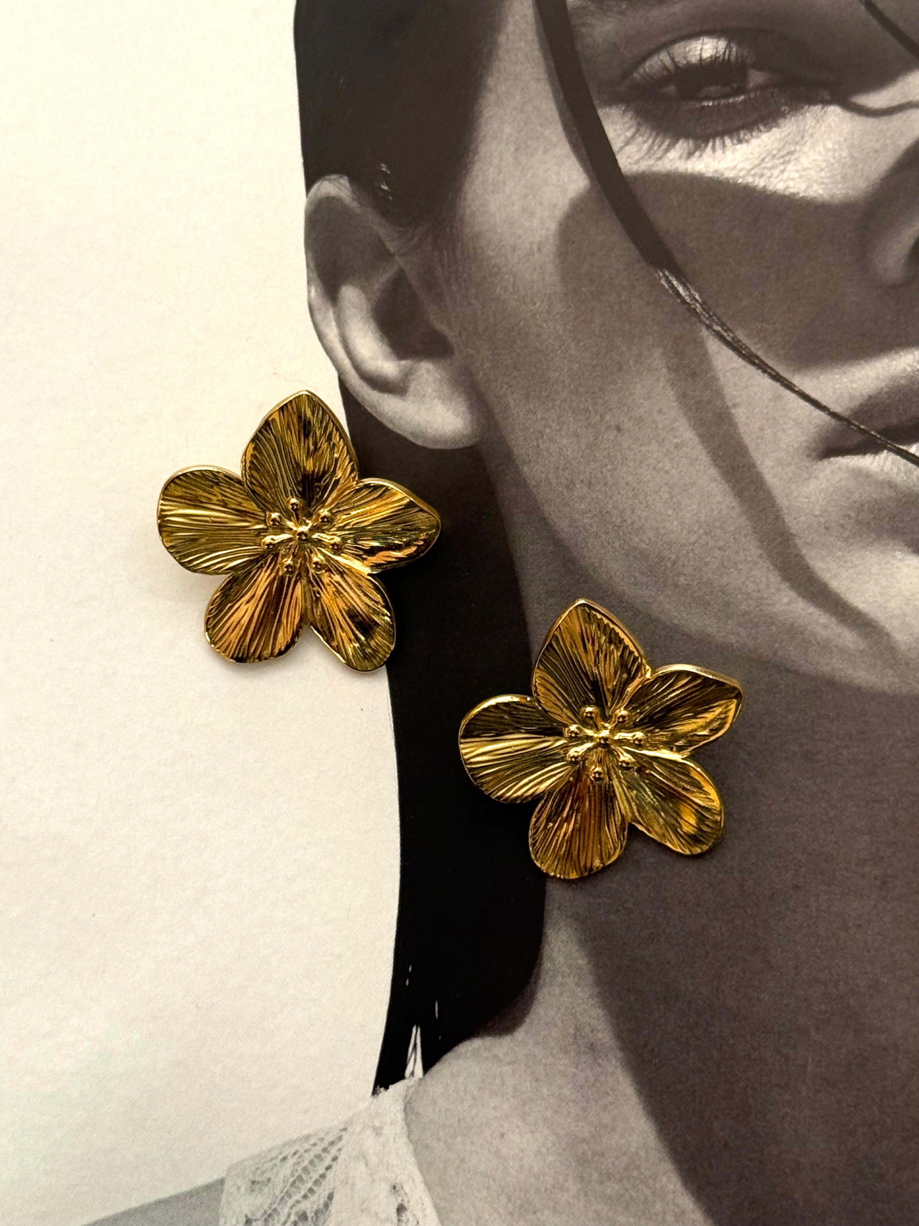 Orecchini a fiore gold/ silver