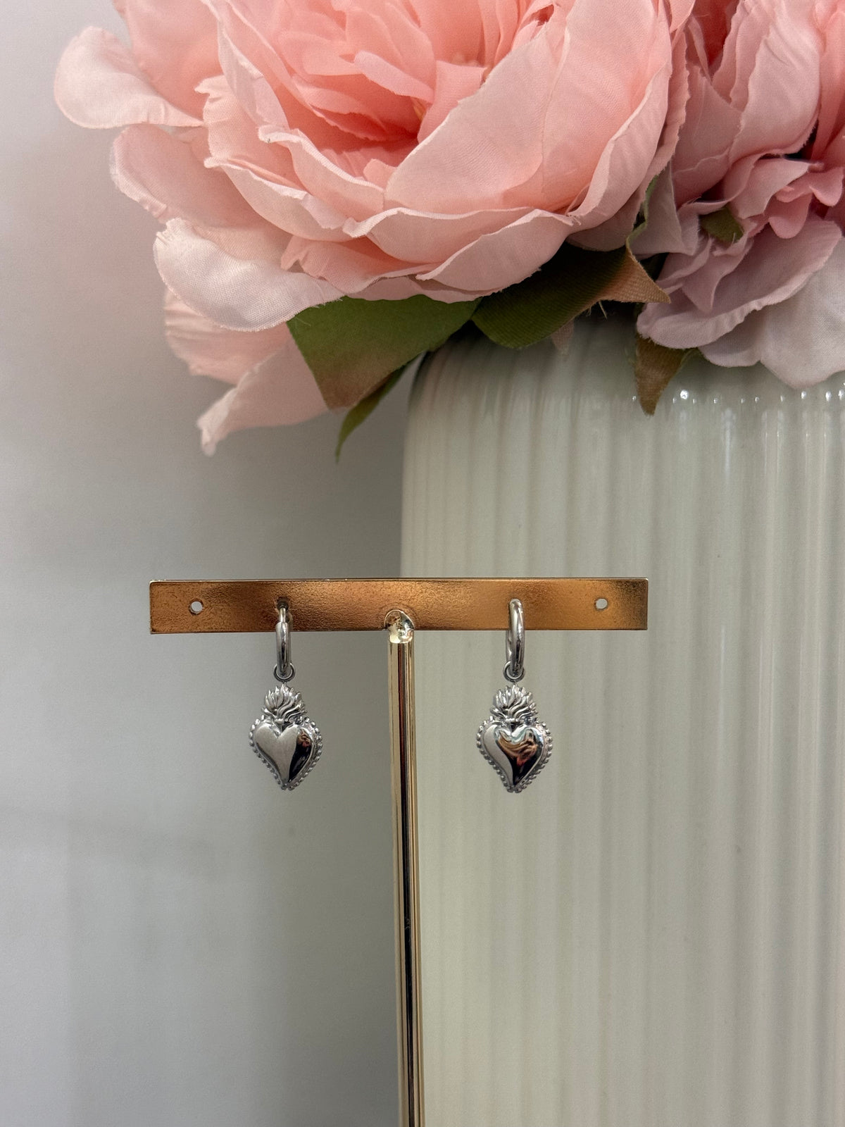 Orecchini cuore sacro pendenti| gold e silver