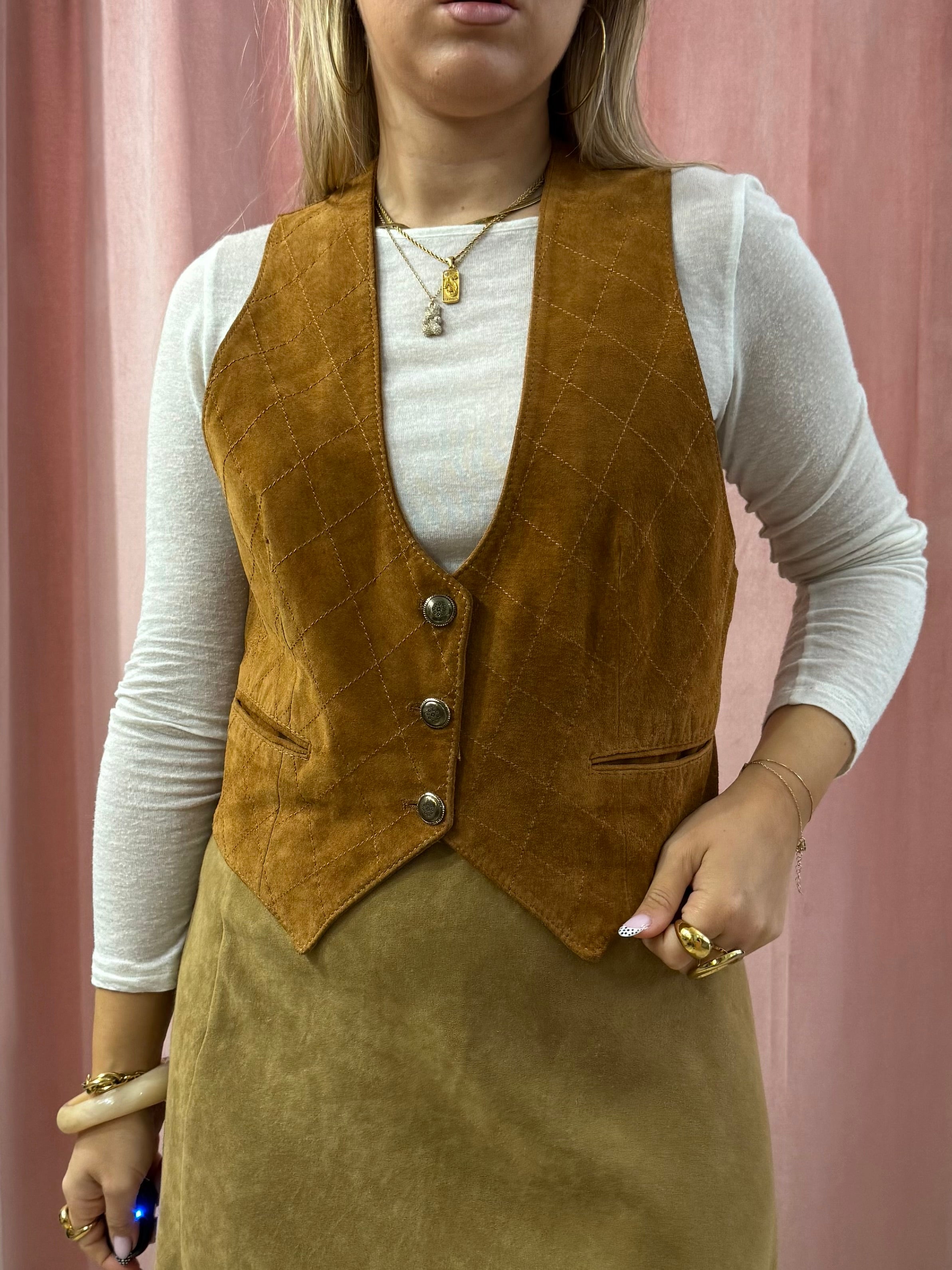 Gilet in pelle scamosciata