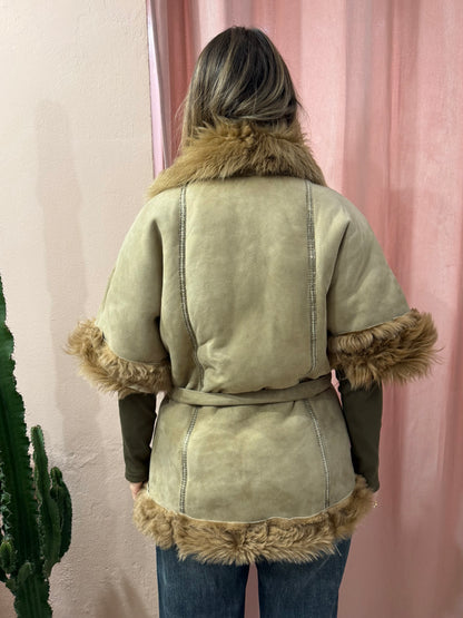 Montone Shearling smanicato con cinturino
