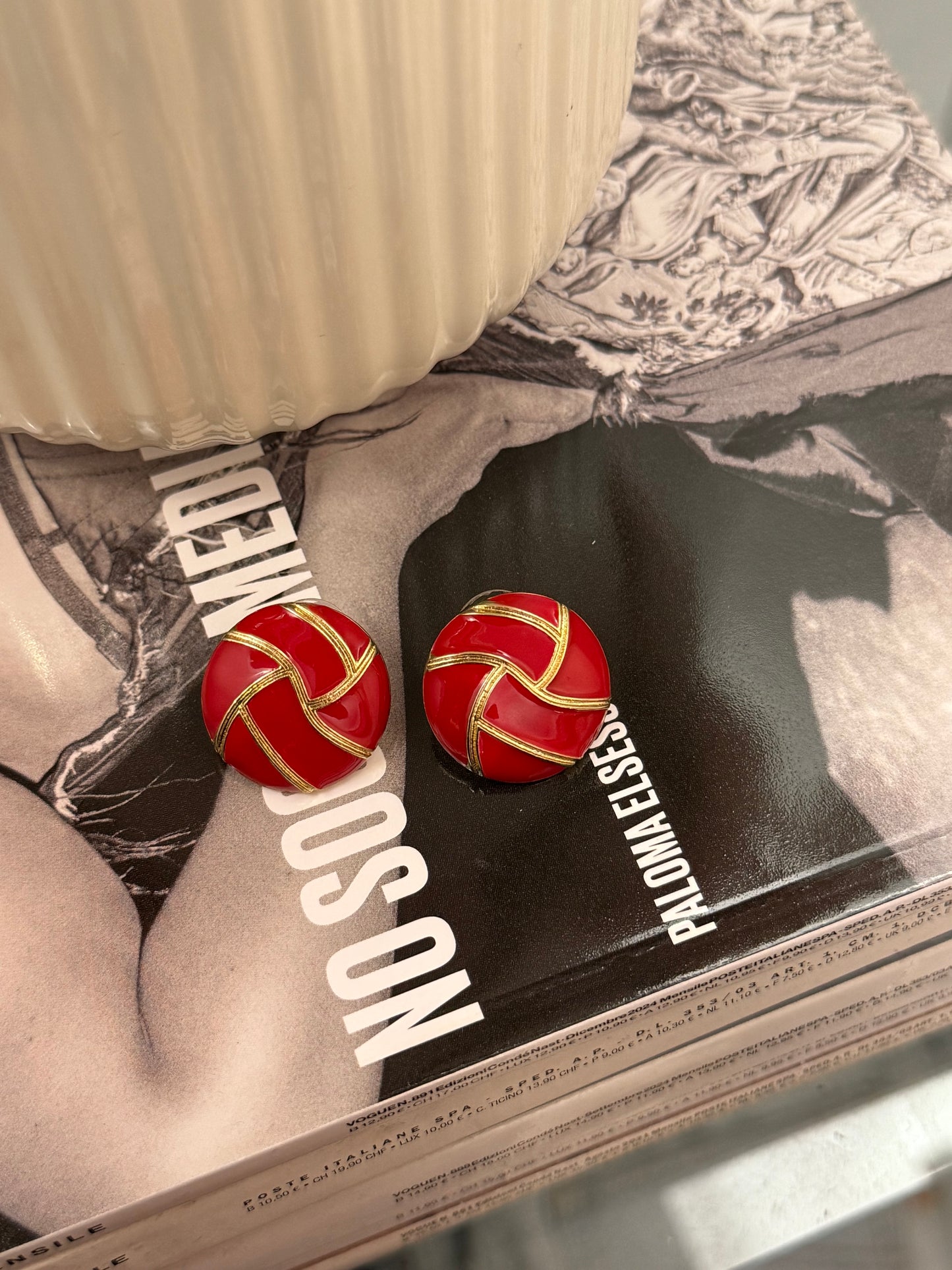 Orecchini a bottone rossi