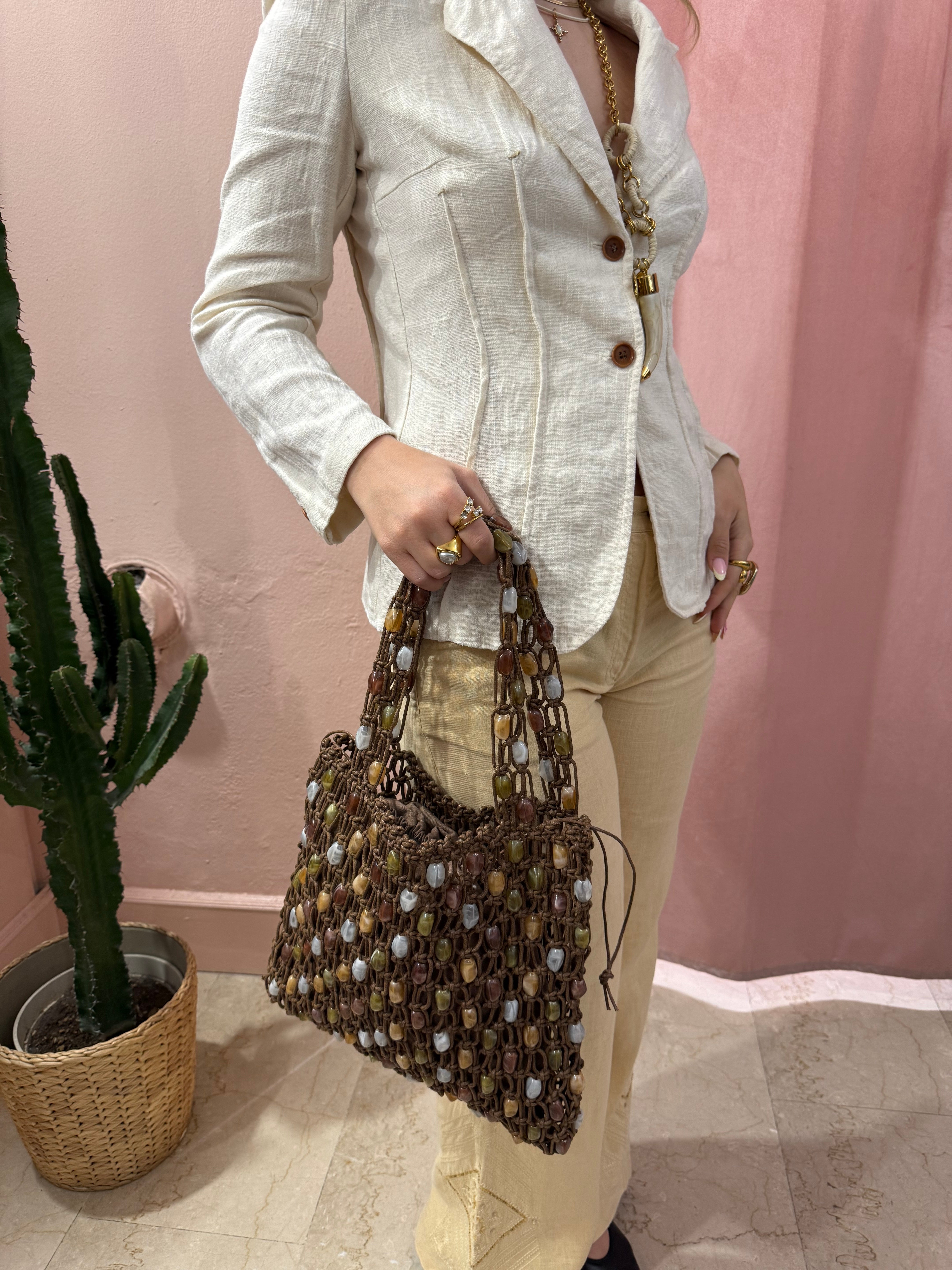 Shopper intrecciata con pietre colorate | più colori
