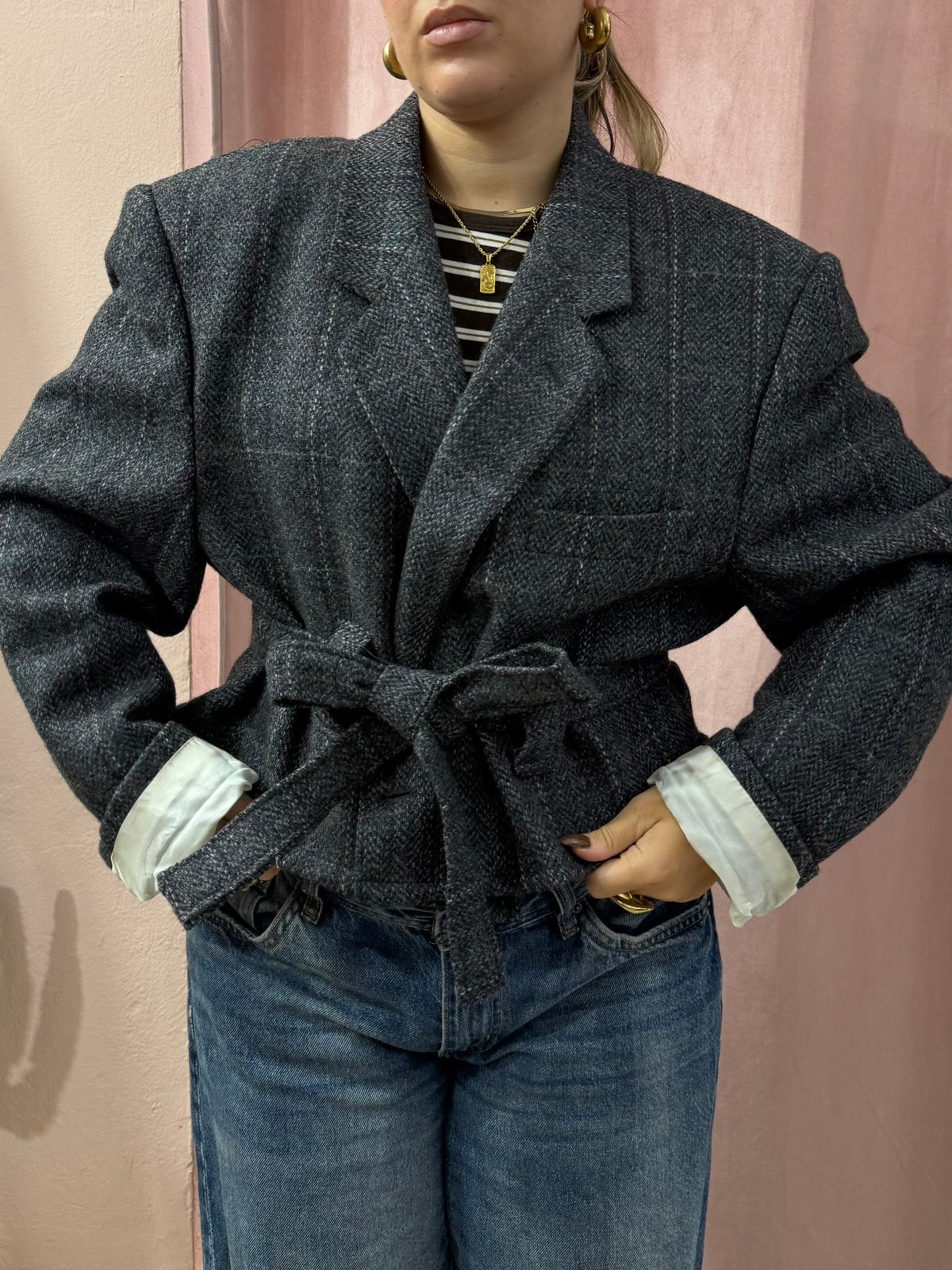 Blazer in lana upcycling antracite principe di galles
