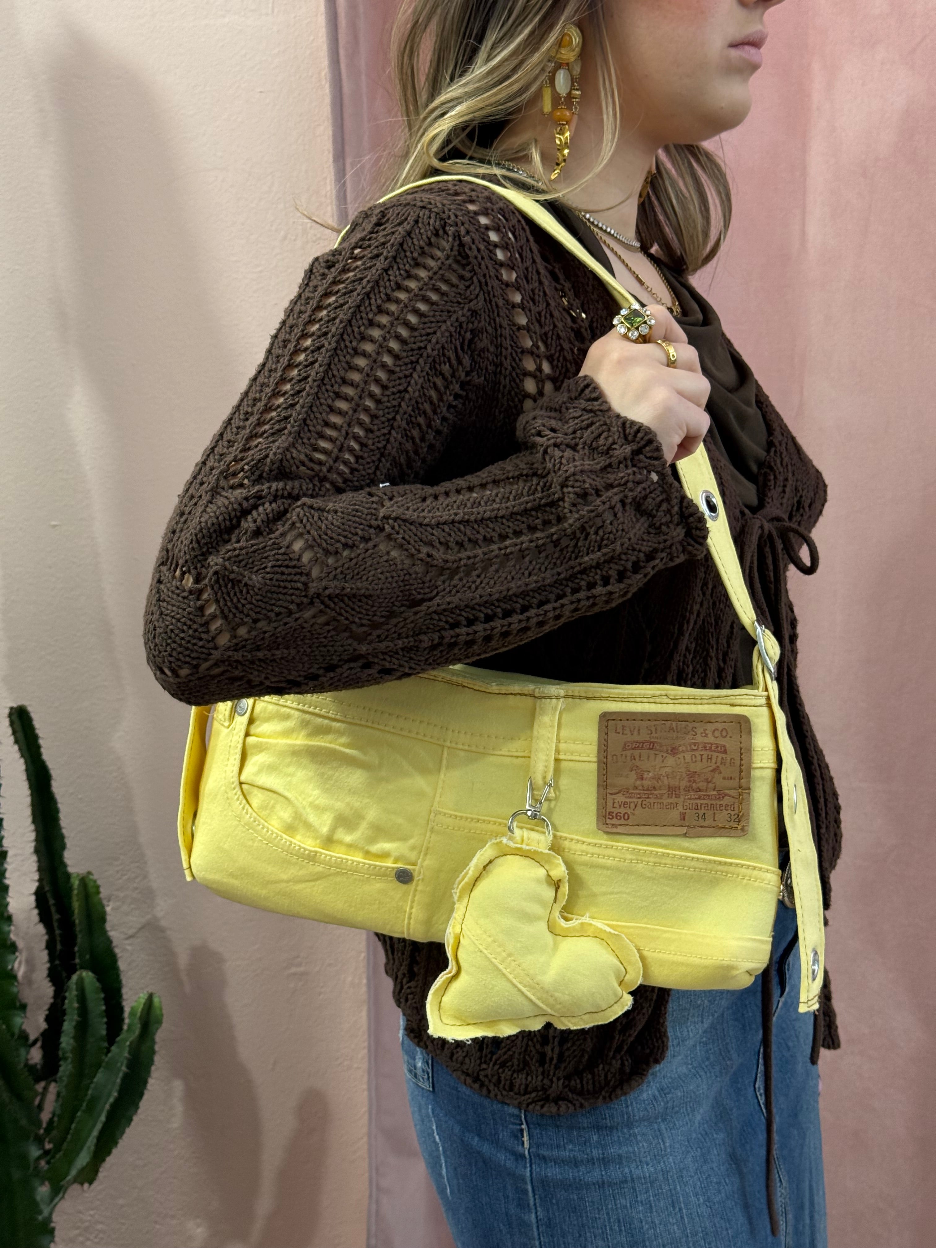 Borsa baguette Levis upcycling gialla