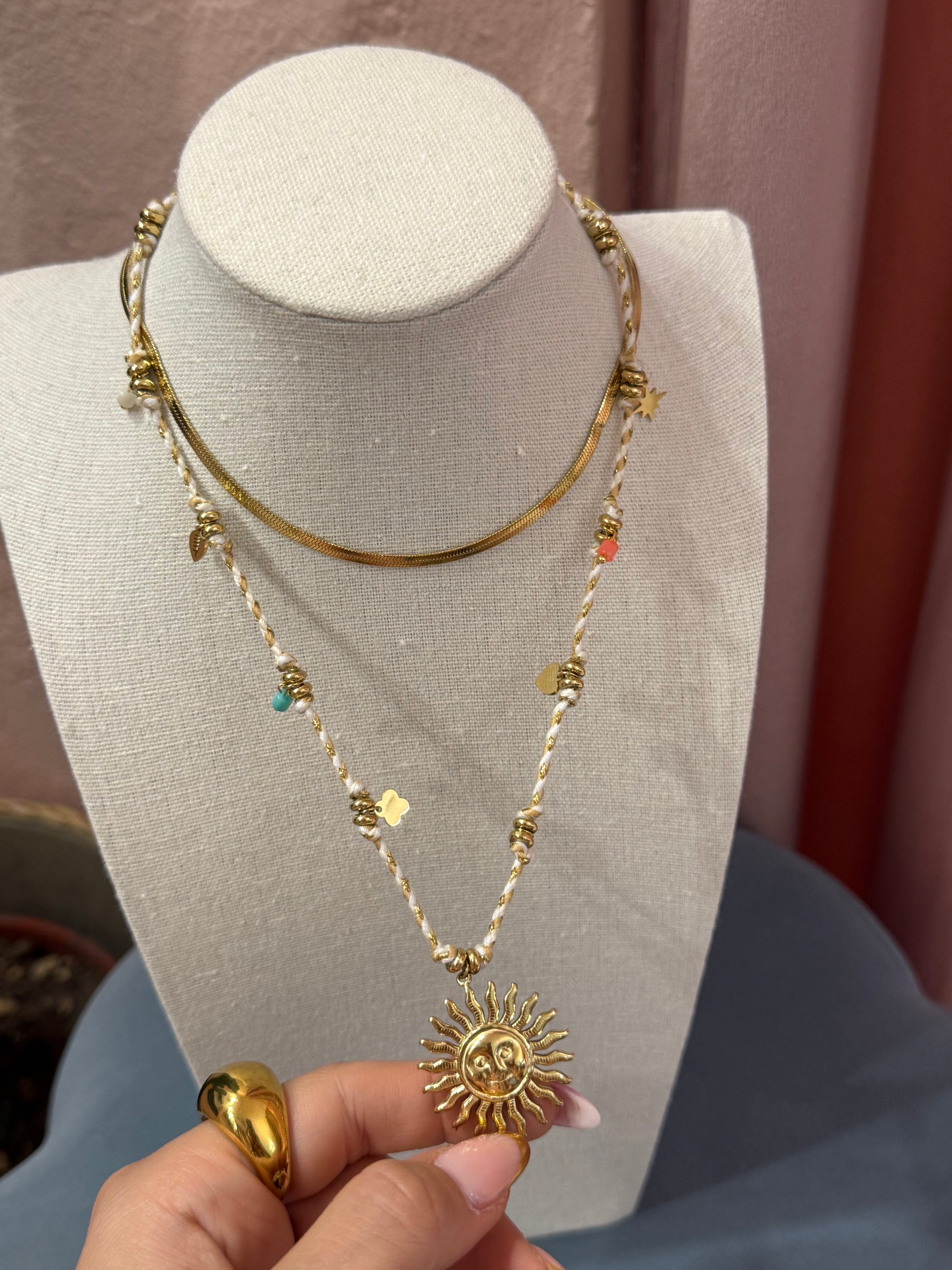 Collana con Sole in corda più colori