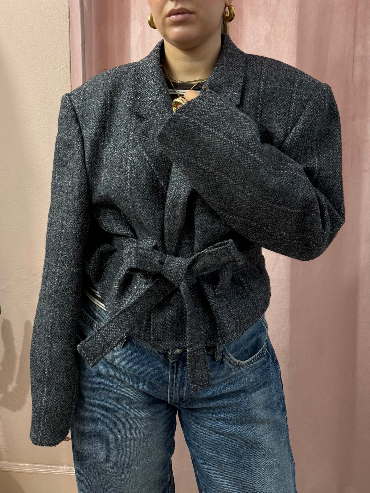 Blazer in lana upcycling antracite principe di galles