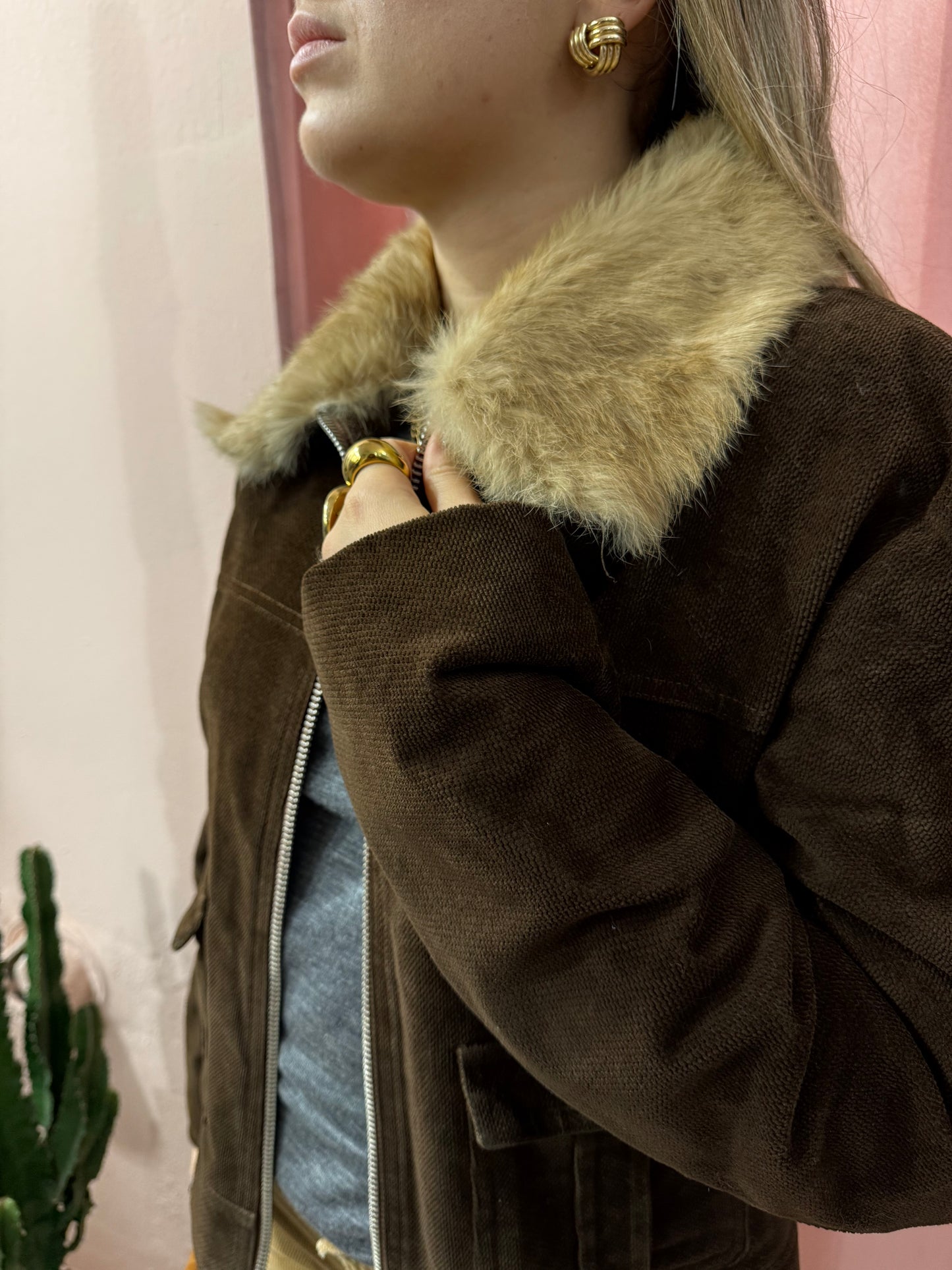 Giacca in tessuto con collo in pelliccia