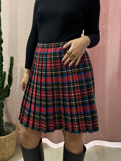 Gonna tartan sul rosso in lana