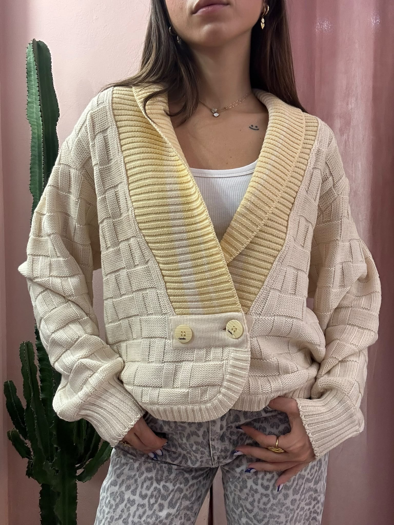 Cardigan vintage doppiopetto con inserti giallo burro