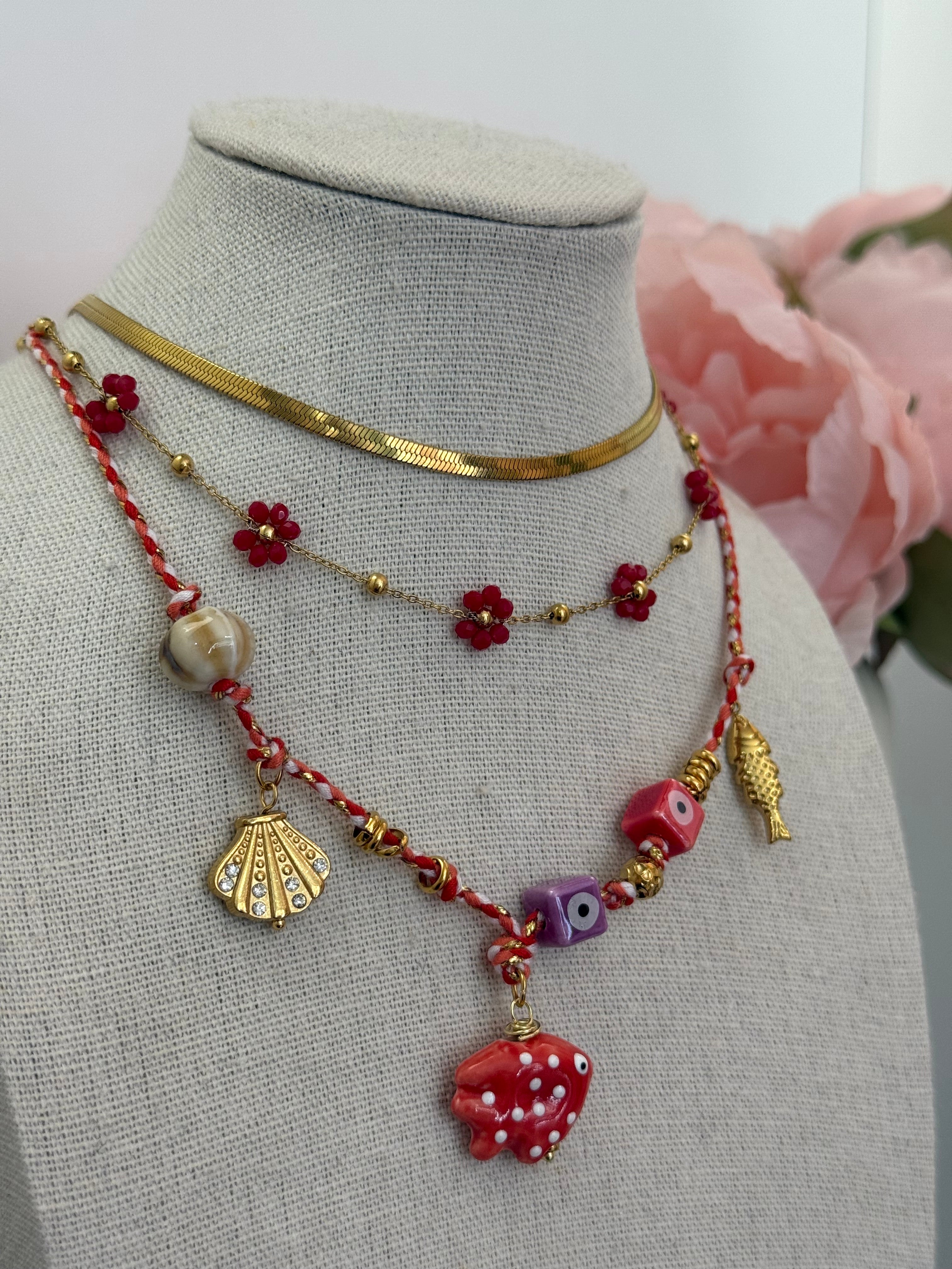 Collana multi charm pesce corda rossa